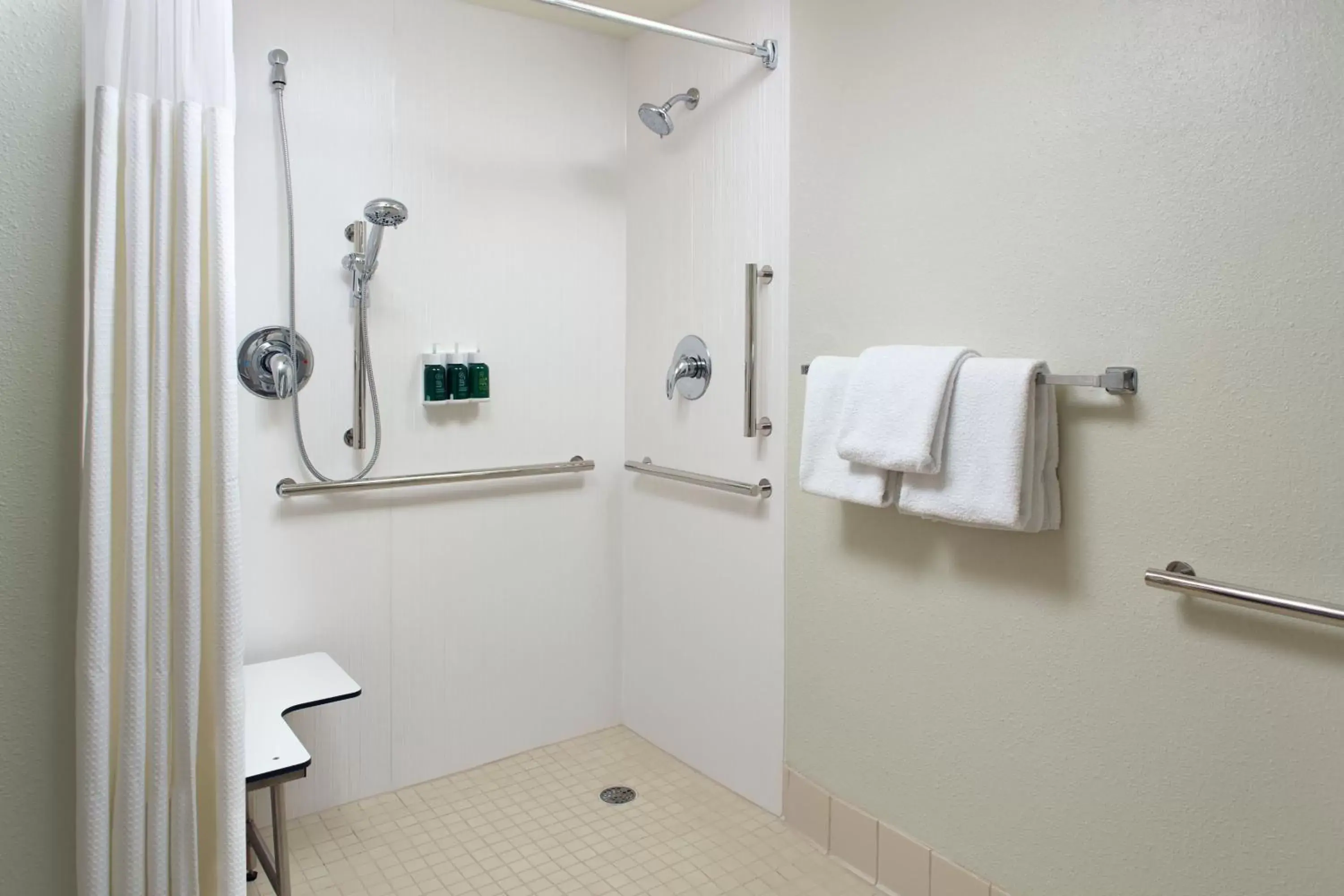 Bathroom in Courtyard by Marriott Greensboro