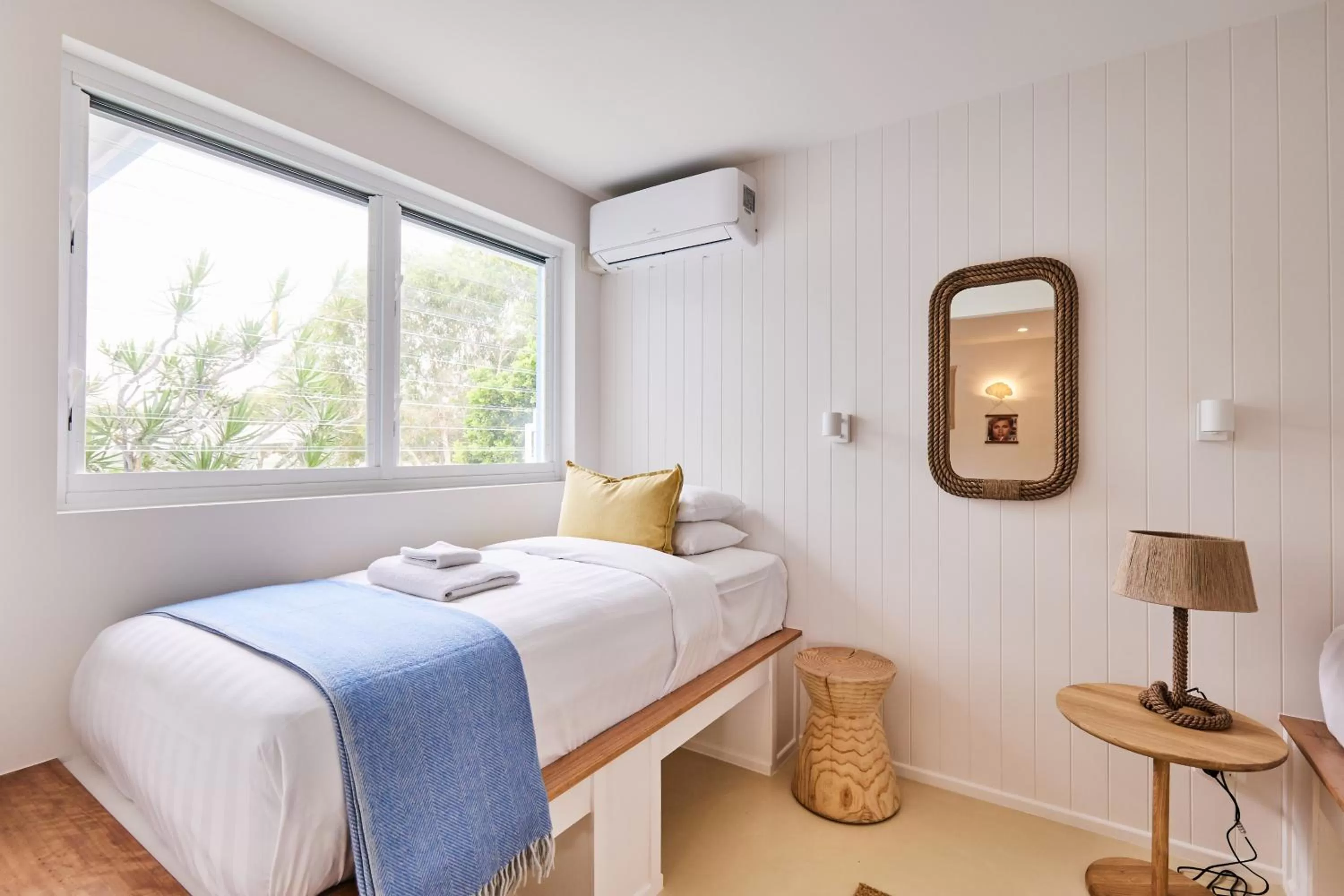 Bedroom, Bed in The Blue Water Motel