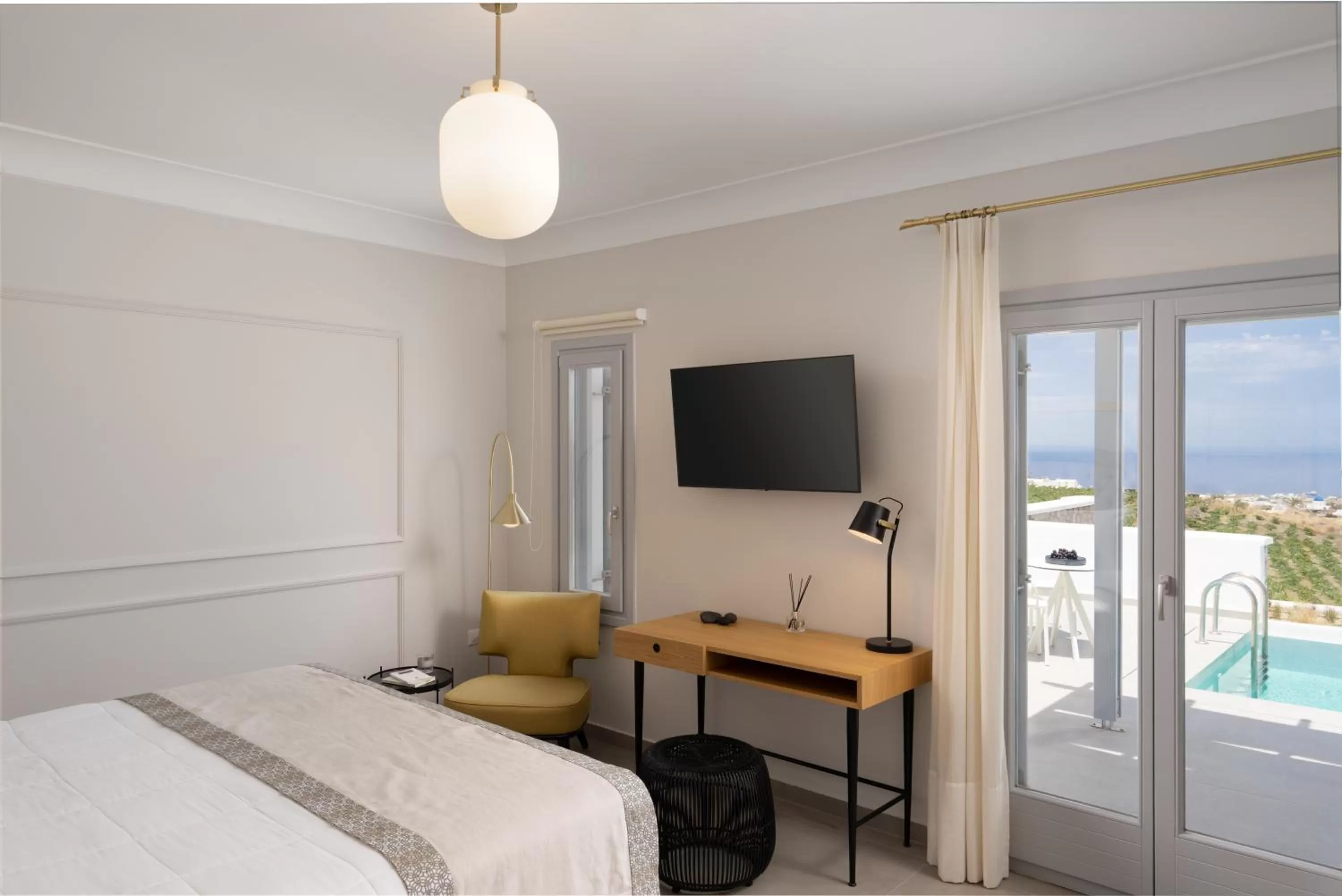 Bed in De Sol Hotel & Spa