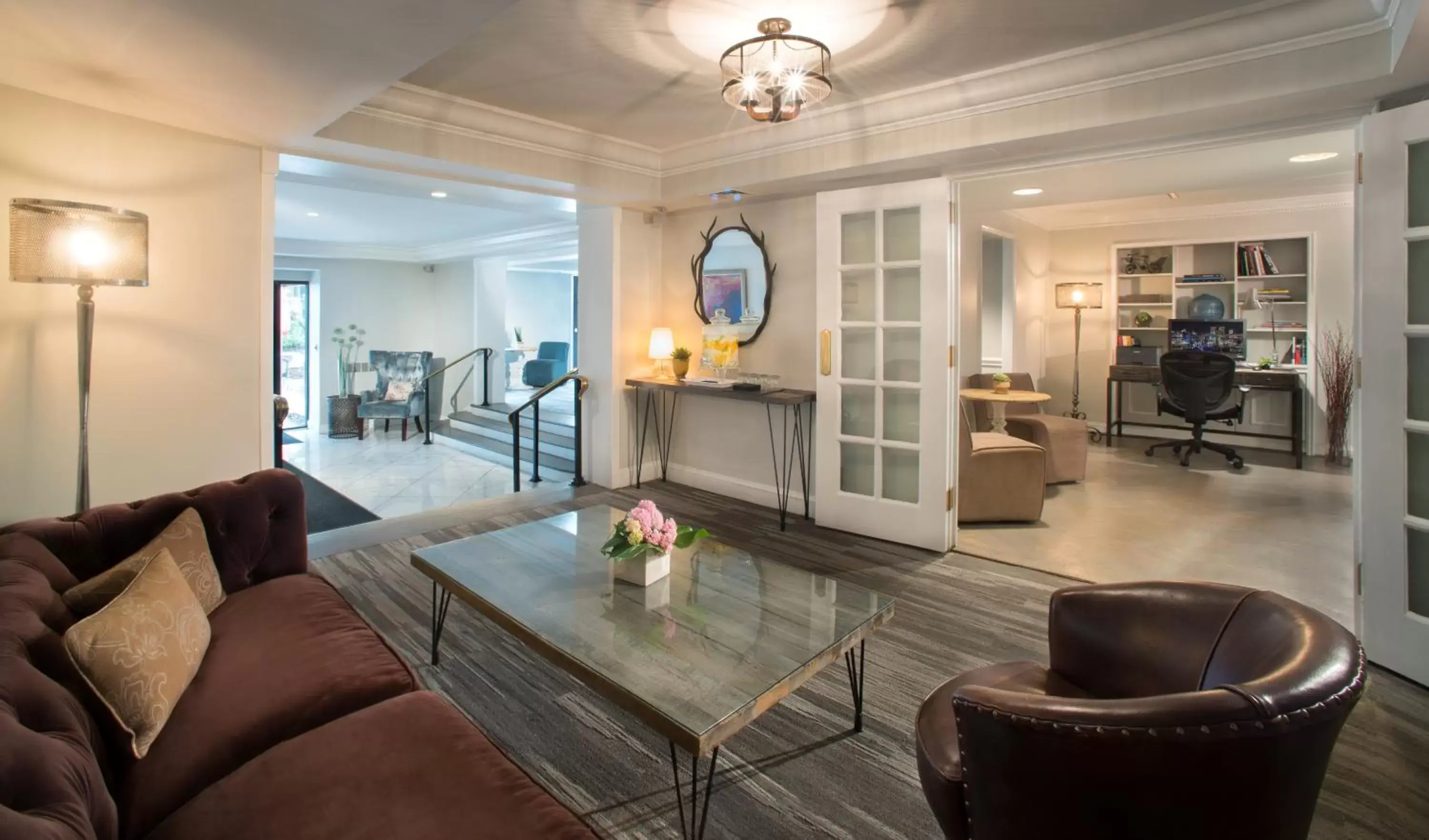 Lobby or reception, Seating Area in The Normandy Hotel