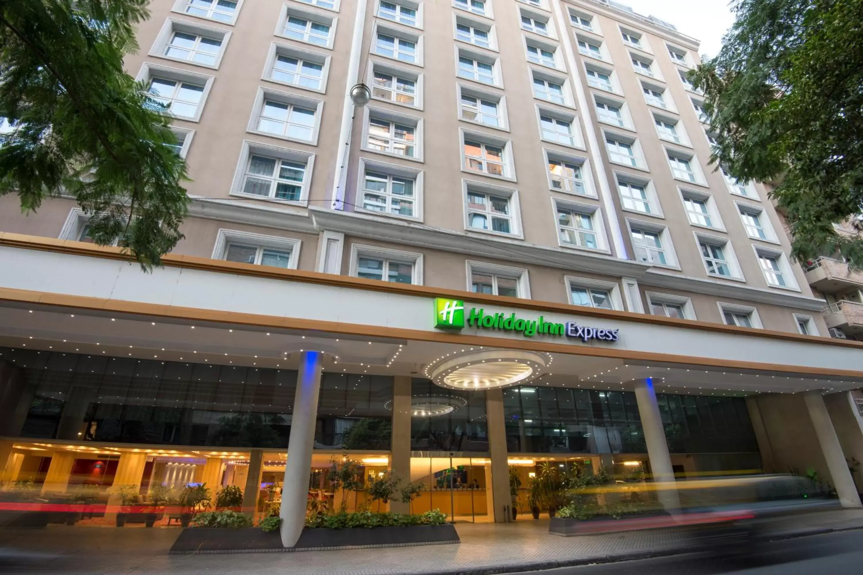Property building in Holiday Inn Express Rosario, an IHG Hotel