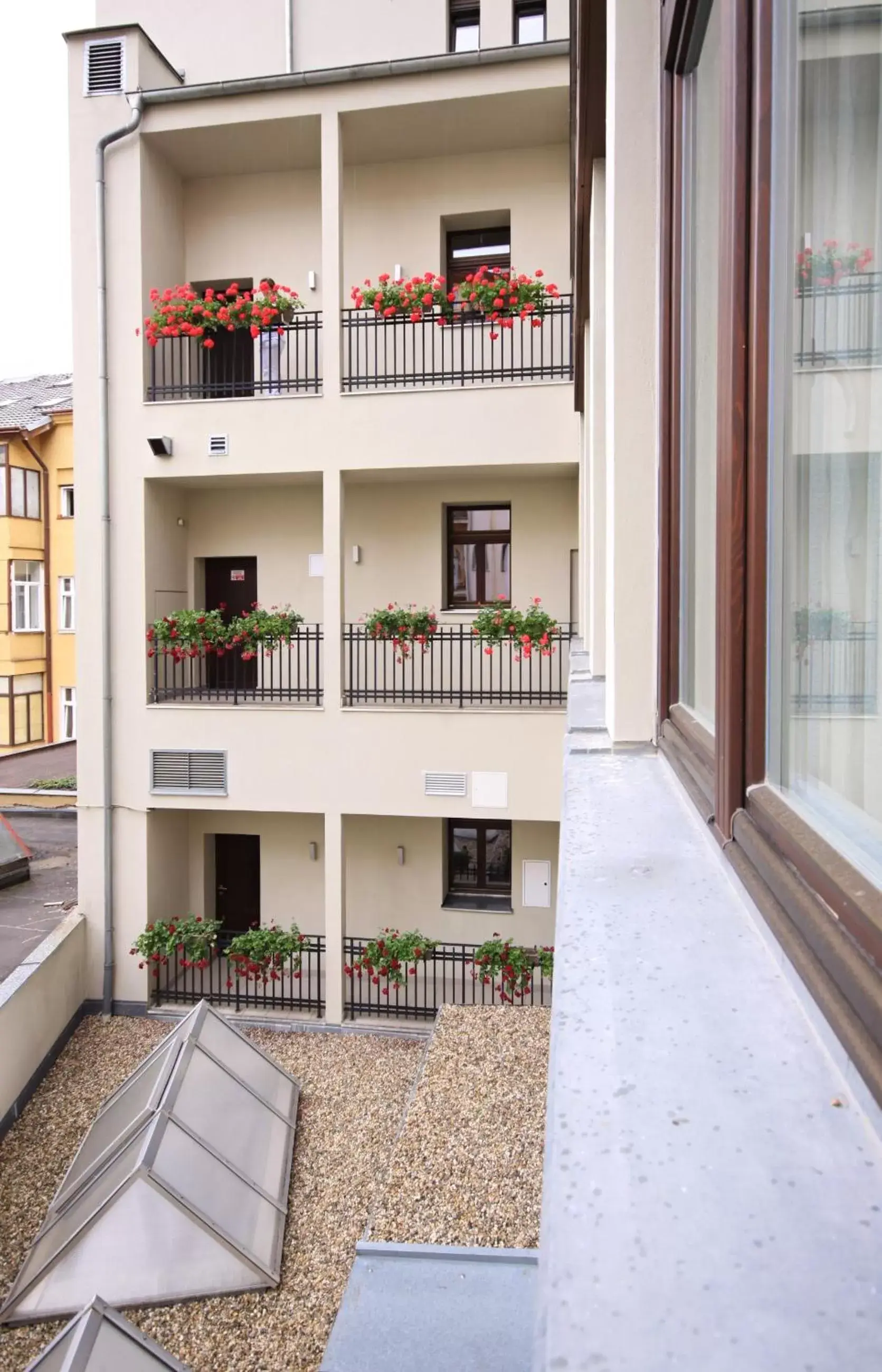 Balcony/Terrace, Library in Pure White