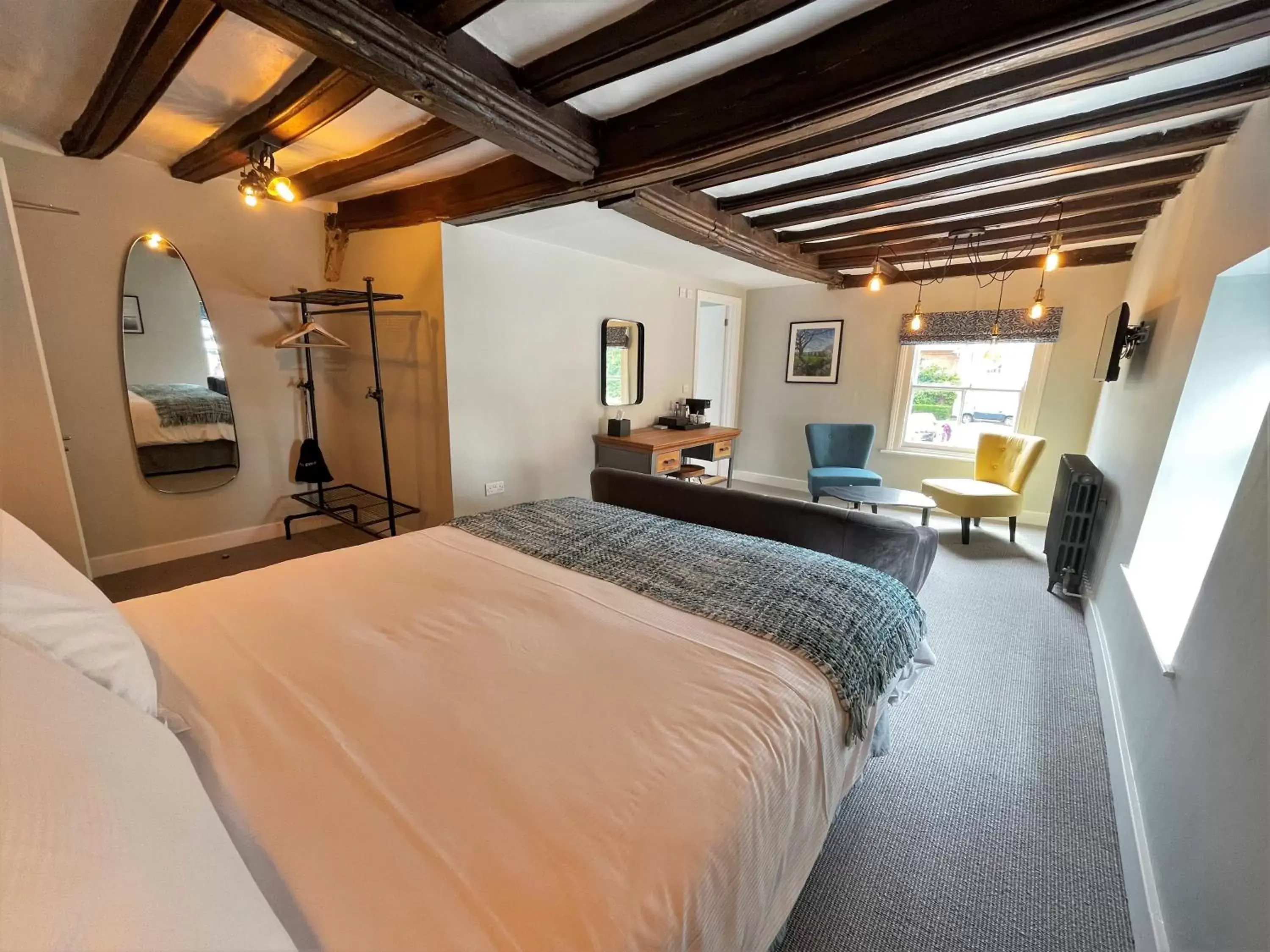 Bedroom, Bed in The Marlborough Dedham