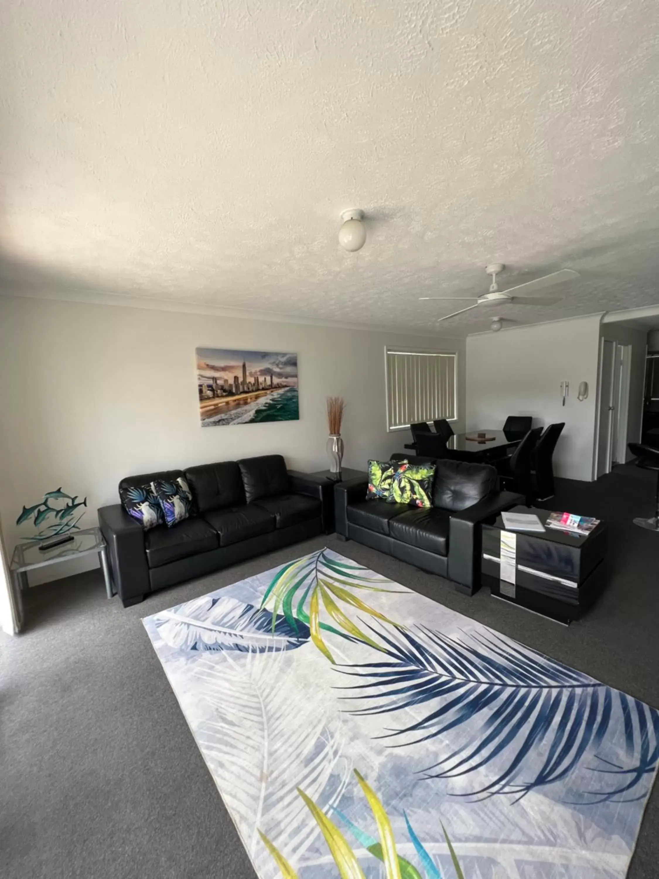 Living room, Seating Area in Cascade Gardens Apartments