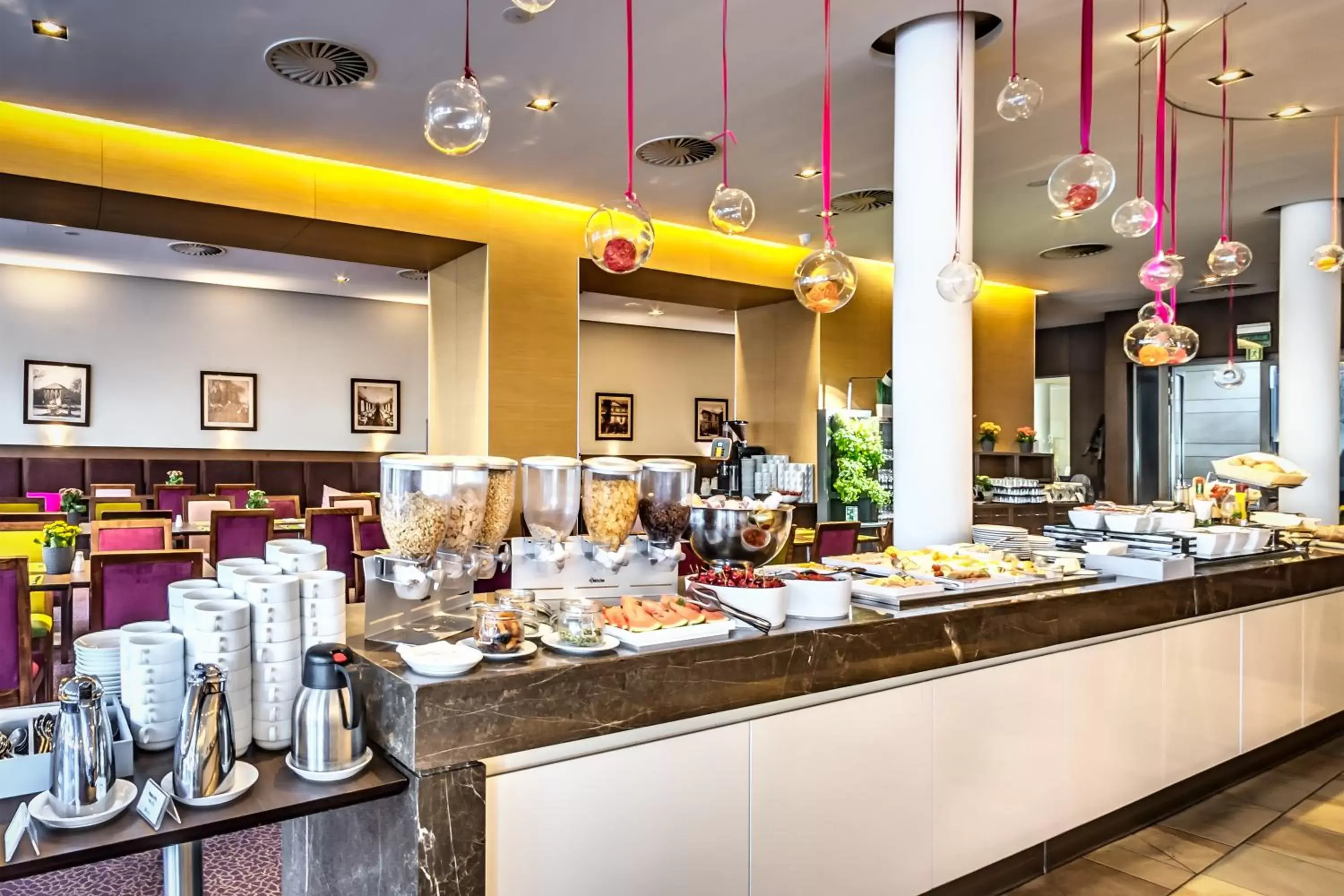 Breakfast, Restaurant/Places to Eat in Holiday Inn Resort Warsaw Józefów, an IHG Hotel