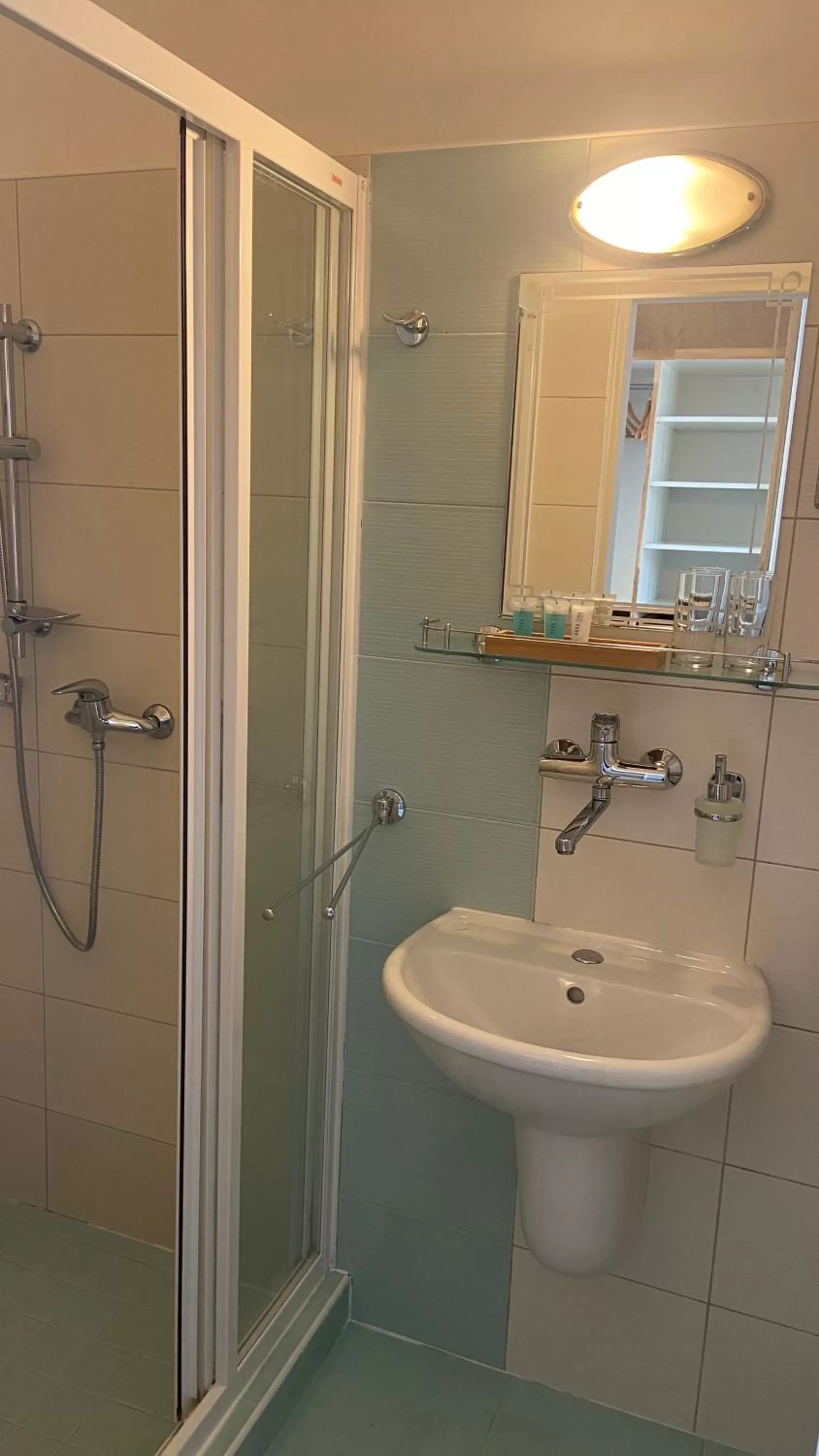 Shower in Aparthotel Slezák