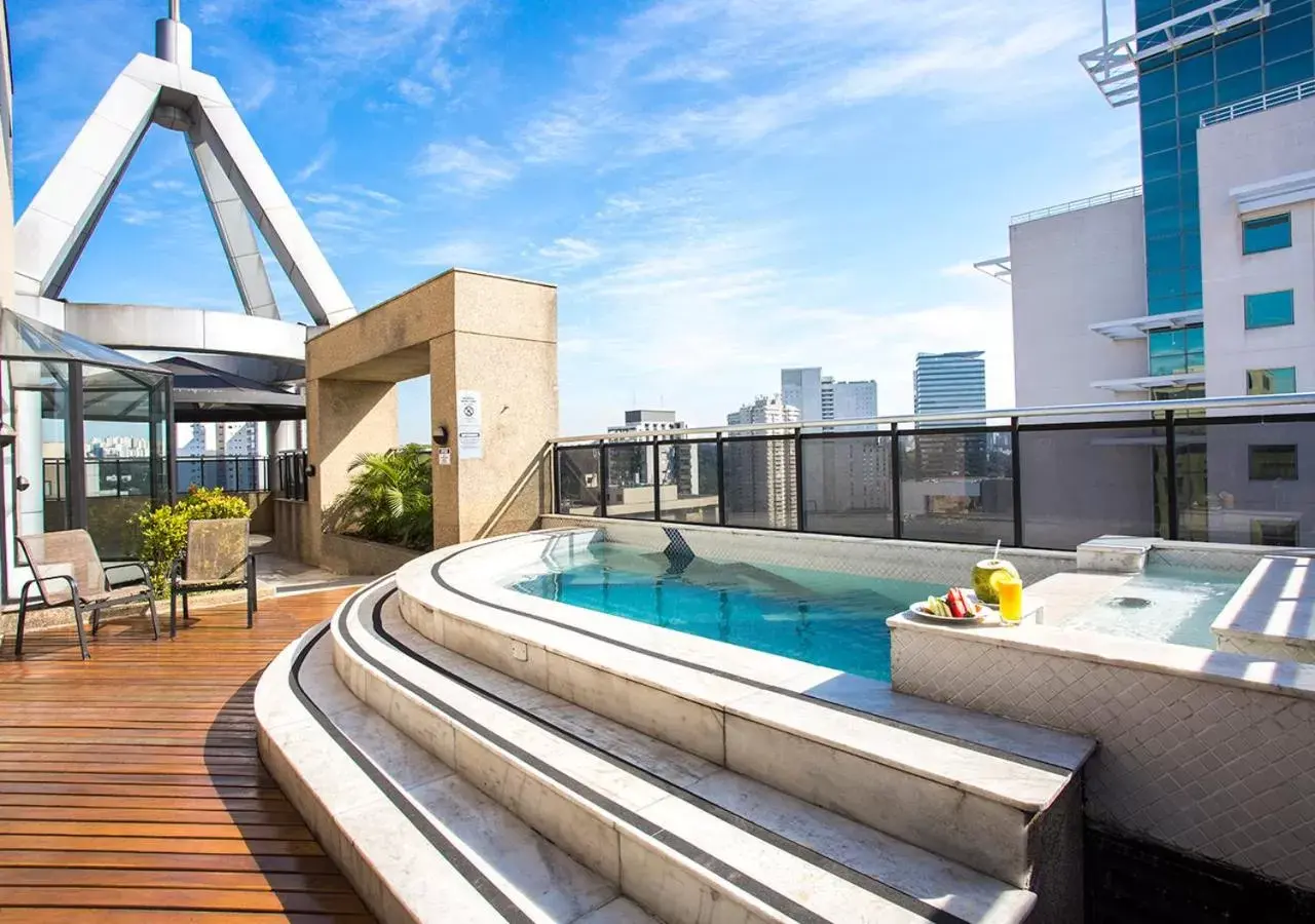 Pool view, Swimming Pool in Estanplaza International