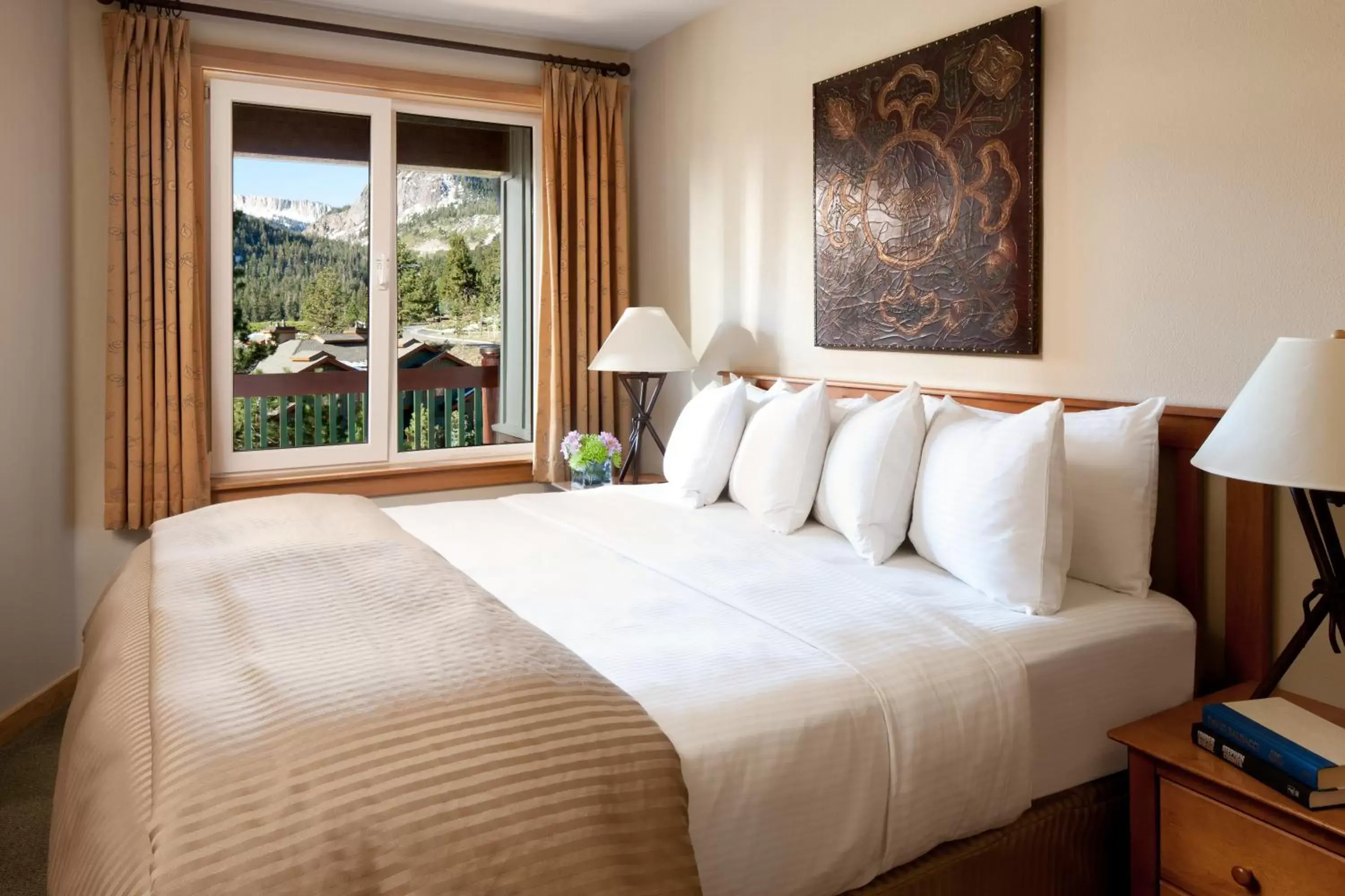 Bed in Juniper Springs Resort