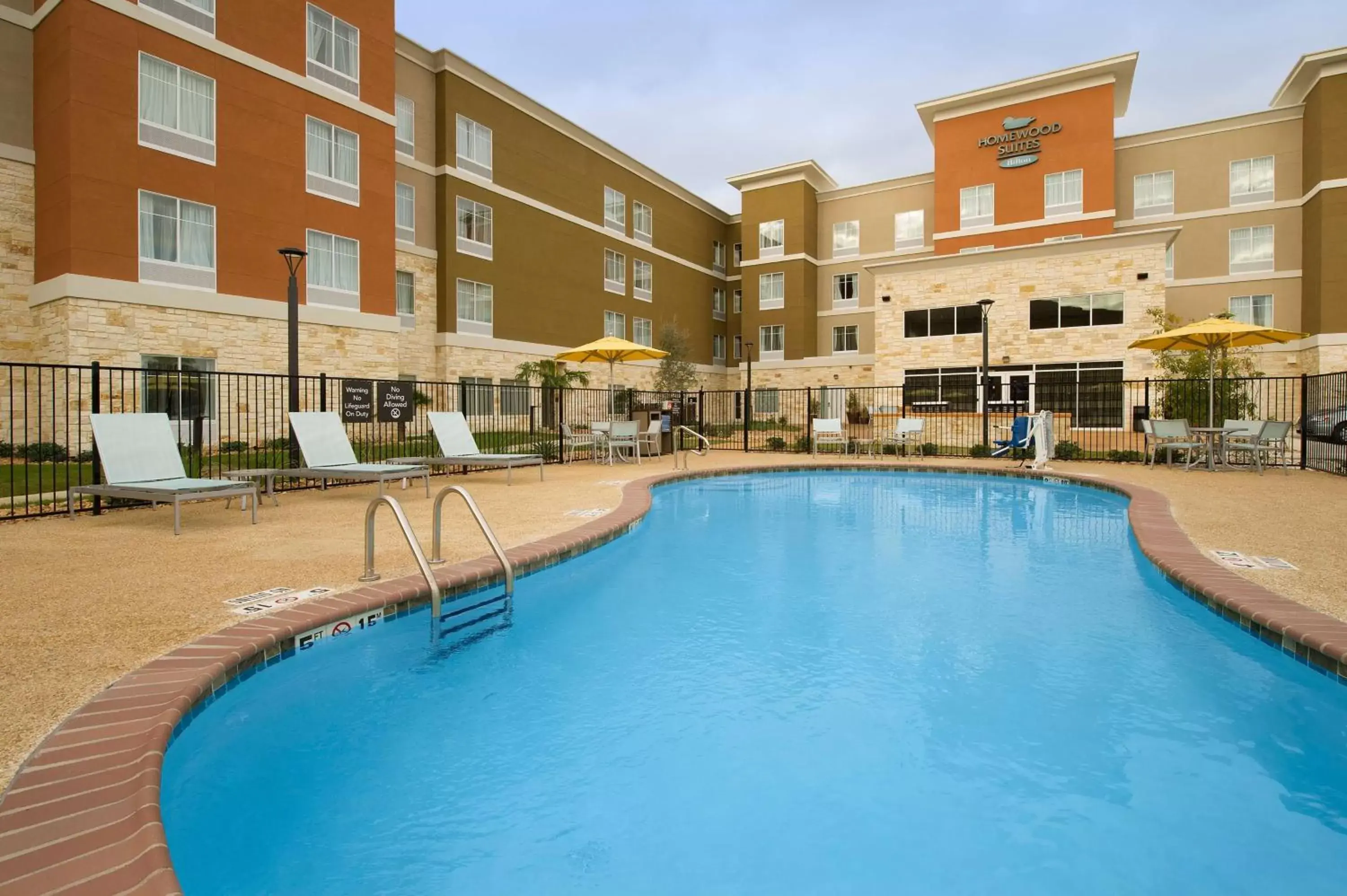 Pool view, Swimming Pool in Homewood Suites by Hilton Lackland AFB/SeaWorld, TX