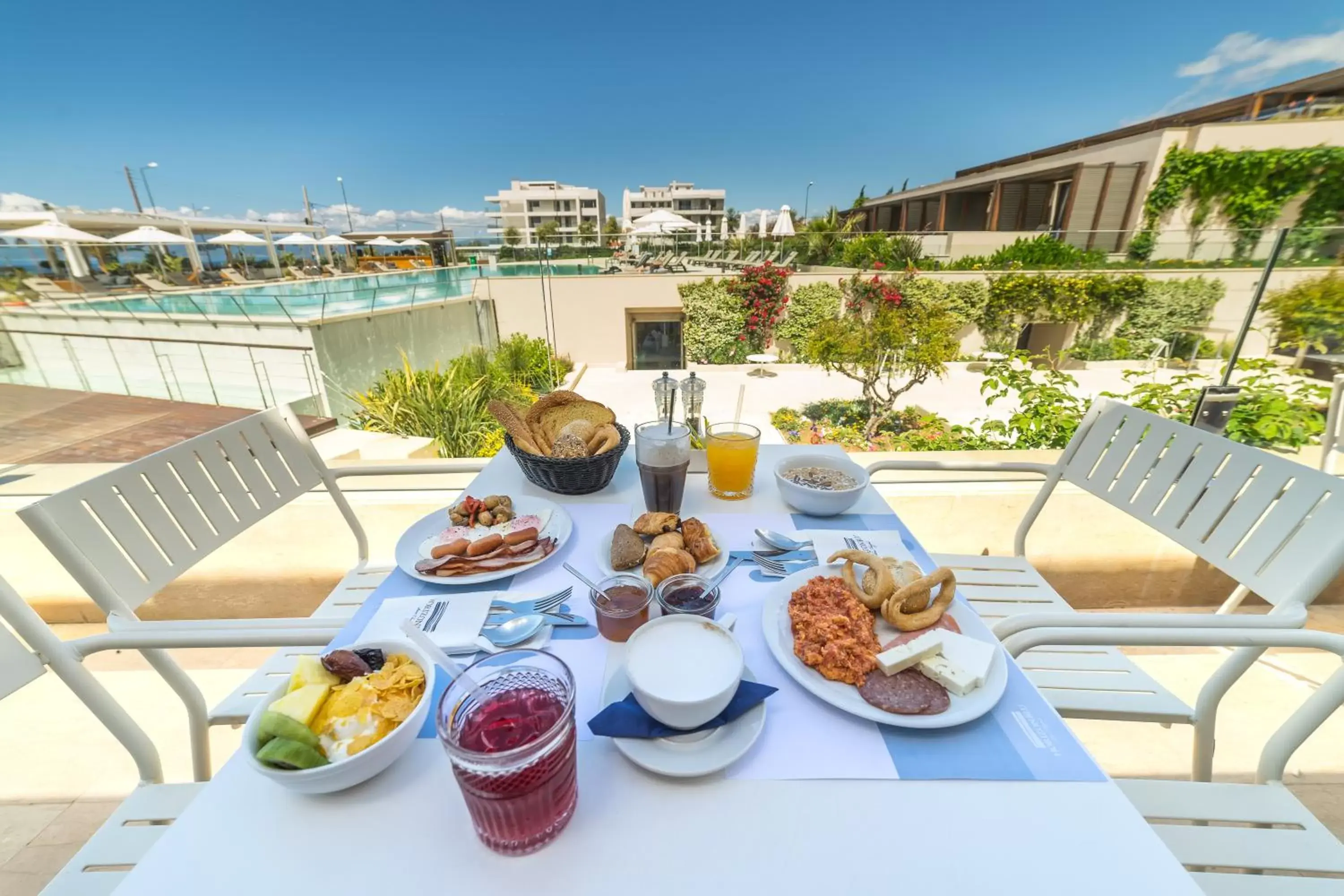 Buffet breakfast in Horizon Blu Boutique Hotel