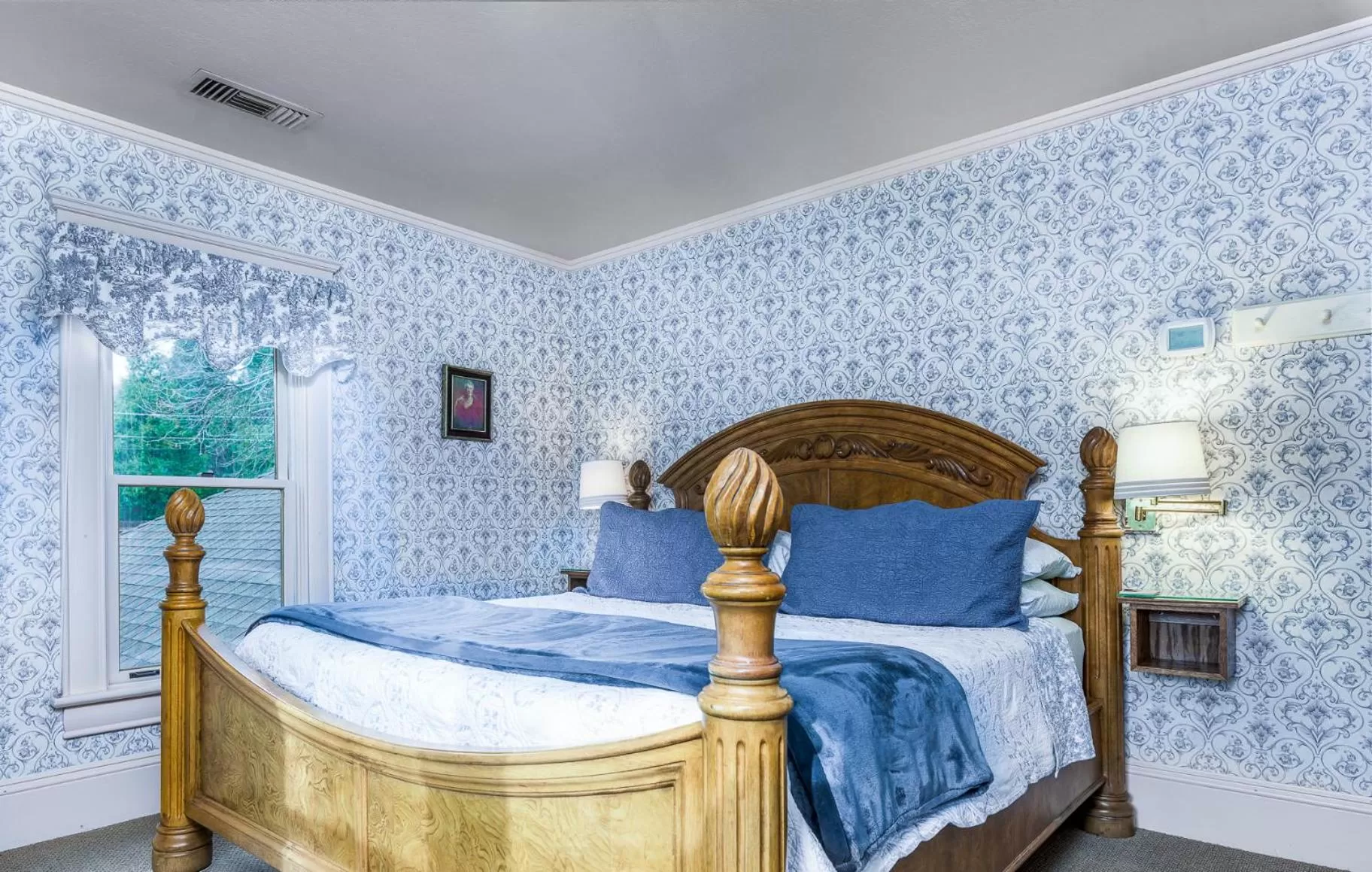 Photo of the whole room, Bed in Abigail's Bed and Breakfast Inn