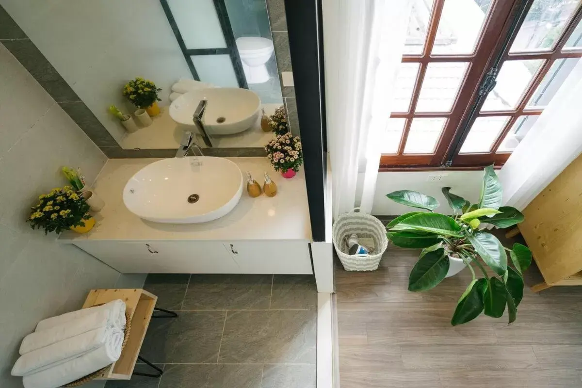 Bathroom in Eden Westlake Hotel Bathroom in Eden Westlake Hotel