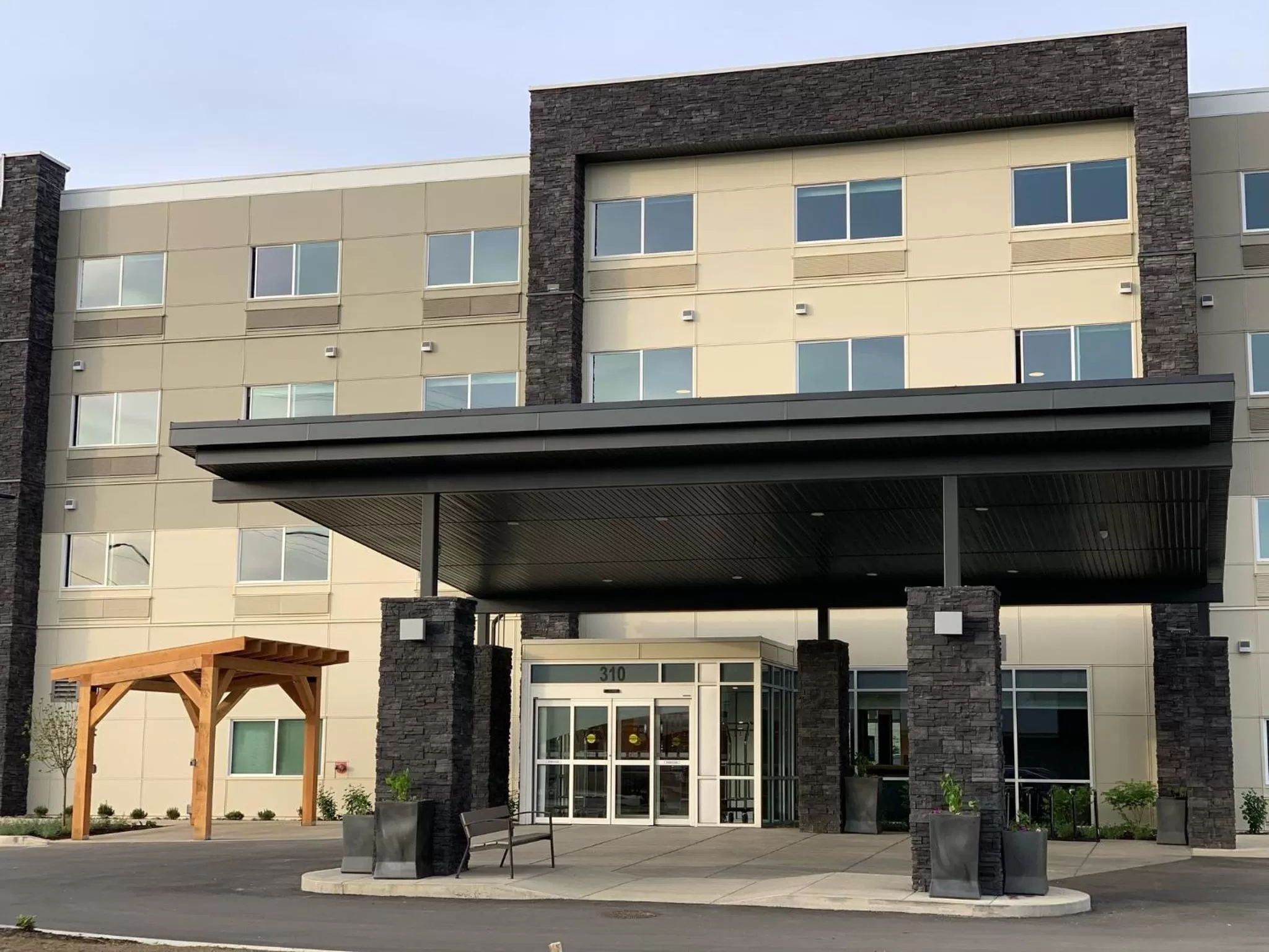 Property building in Holiday Inn Express & Suites Courtenay - Comox by IHG
