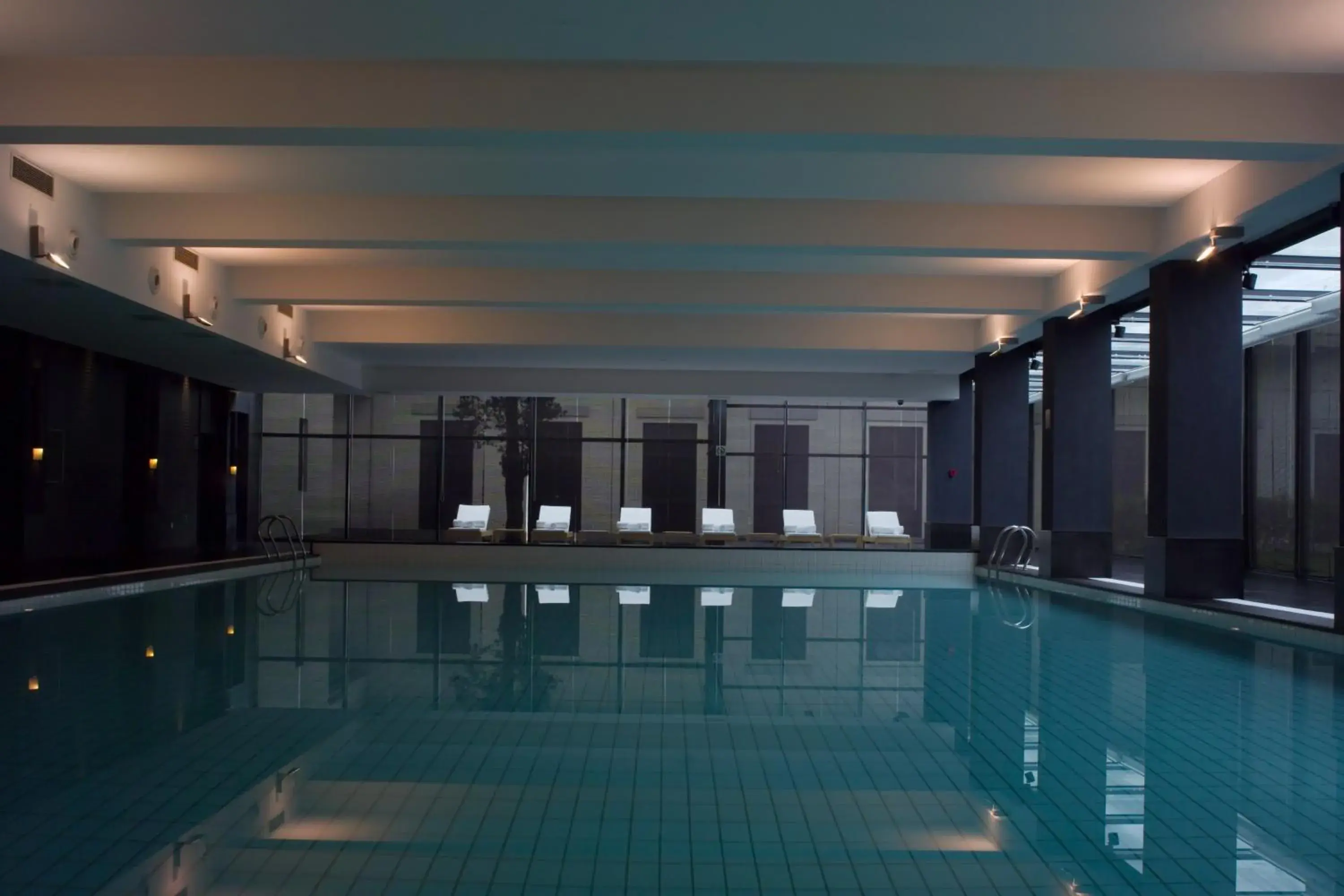 Swimming pool in Garden Hotel Suzhou Swimming pool in Garden Hotel Suzhou