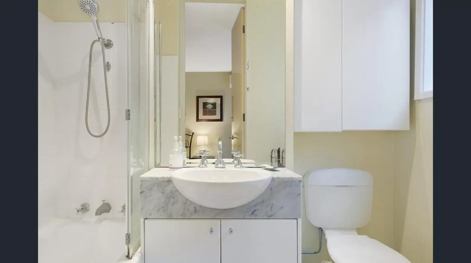 Bathroom in Knightsbridge Apartments