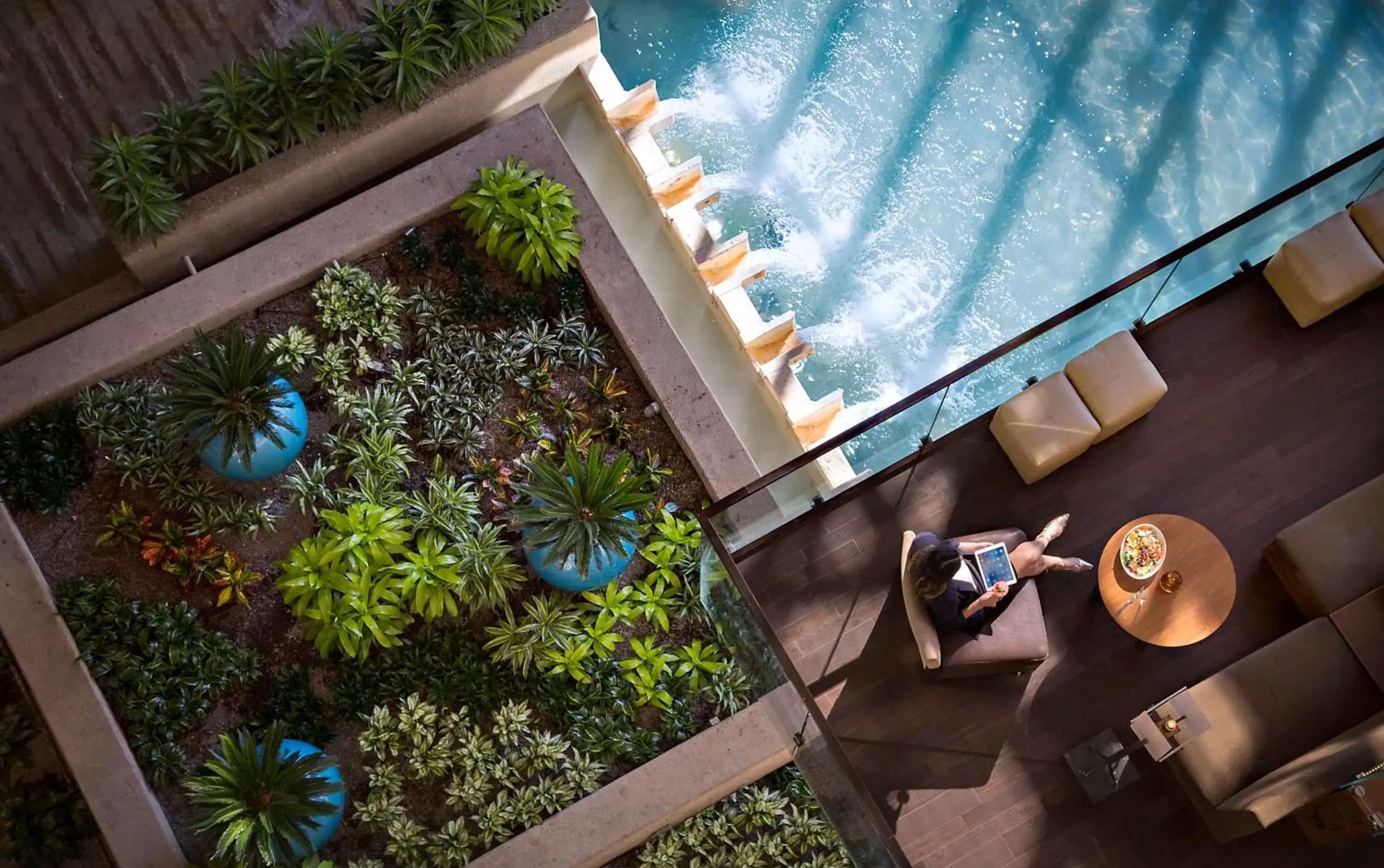 Pool View in Hyatt Regency San Antonio Riverwalk