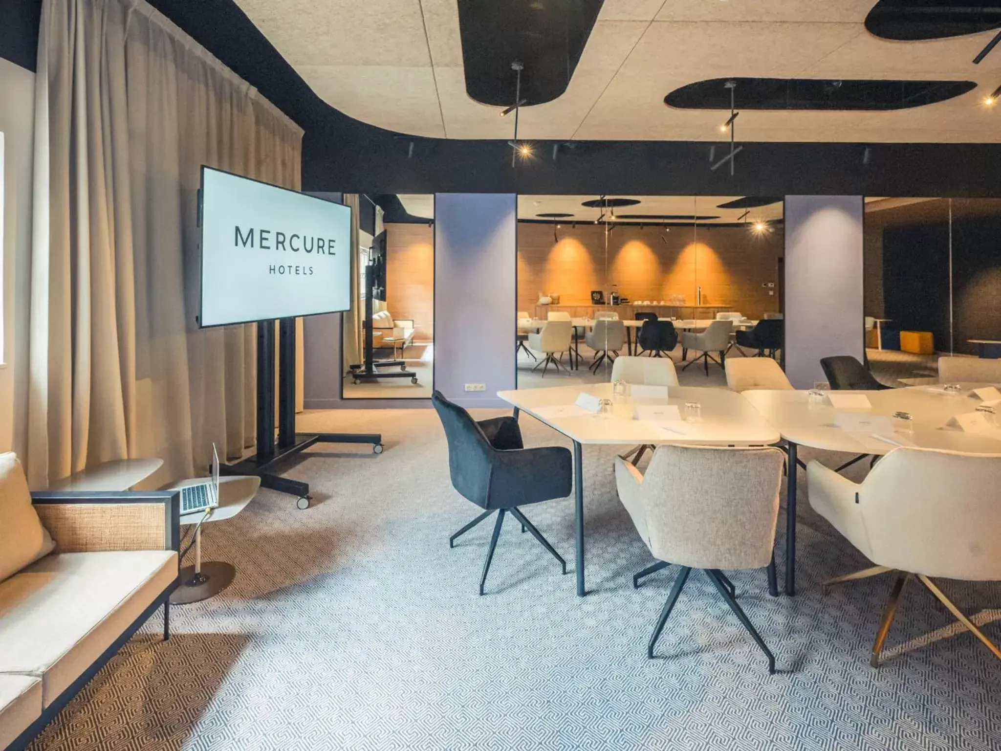 Meeting/conference room in Mercure Troyes Centre