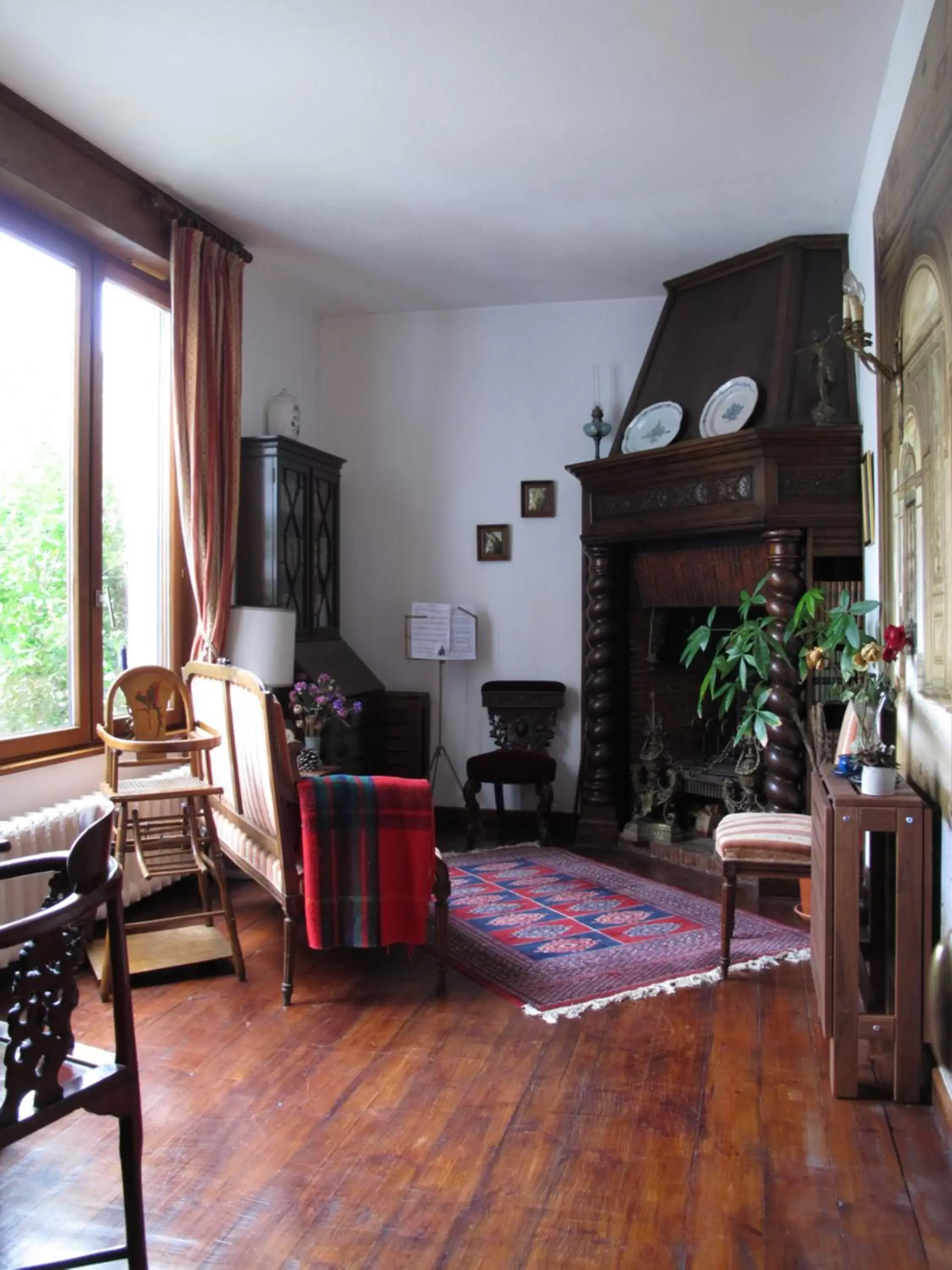 Seating Area in La Bourgogne en Ville