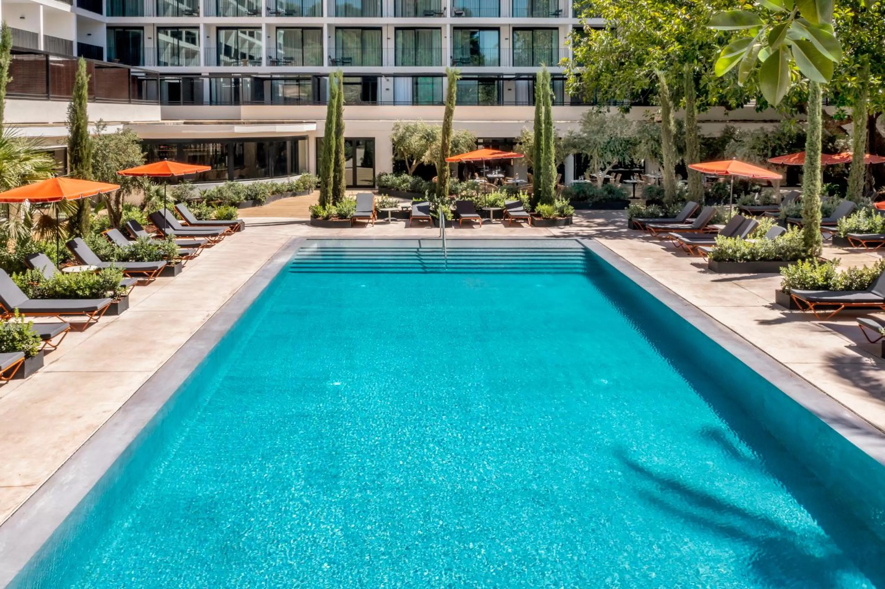 Pool view in Mercure Benidorm