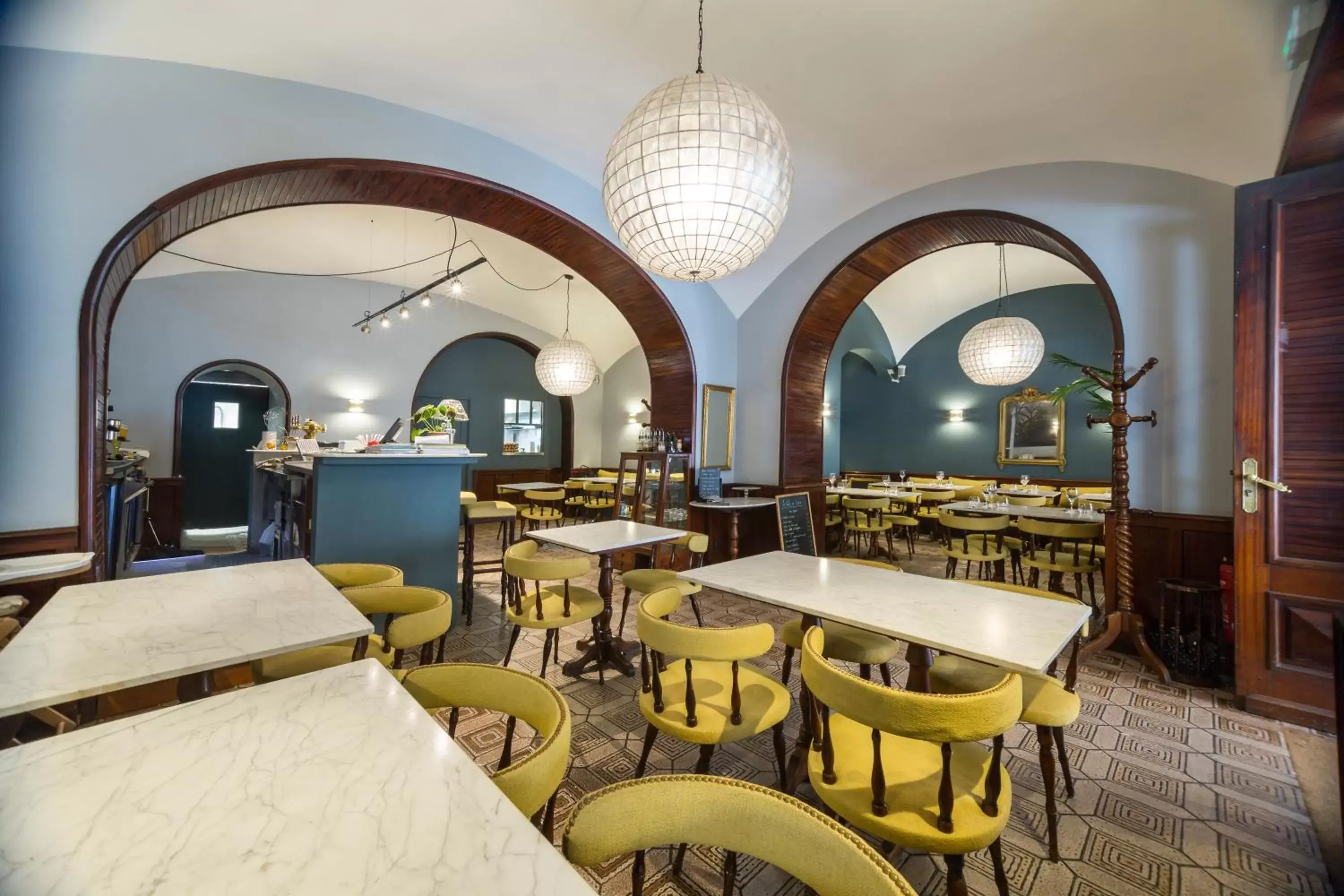 Restaurant/Places to Eat in Monsieur Miot Concept Hotel - Bastia centre