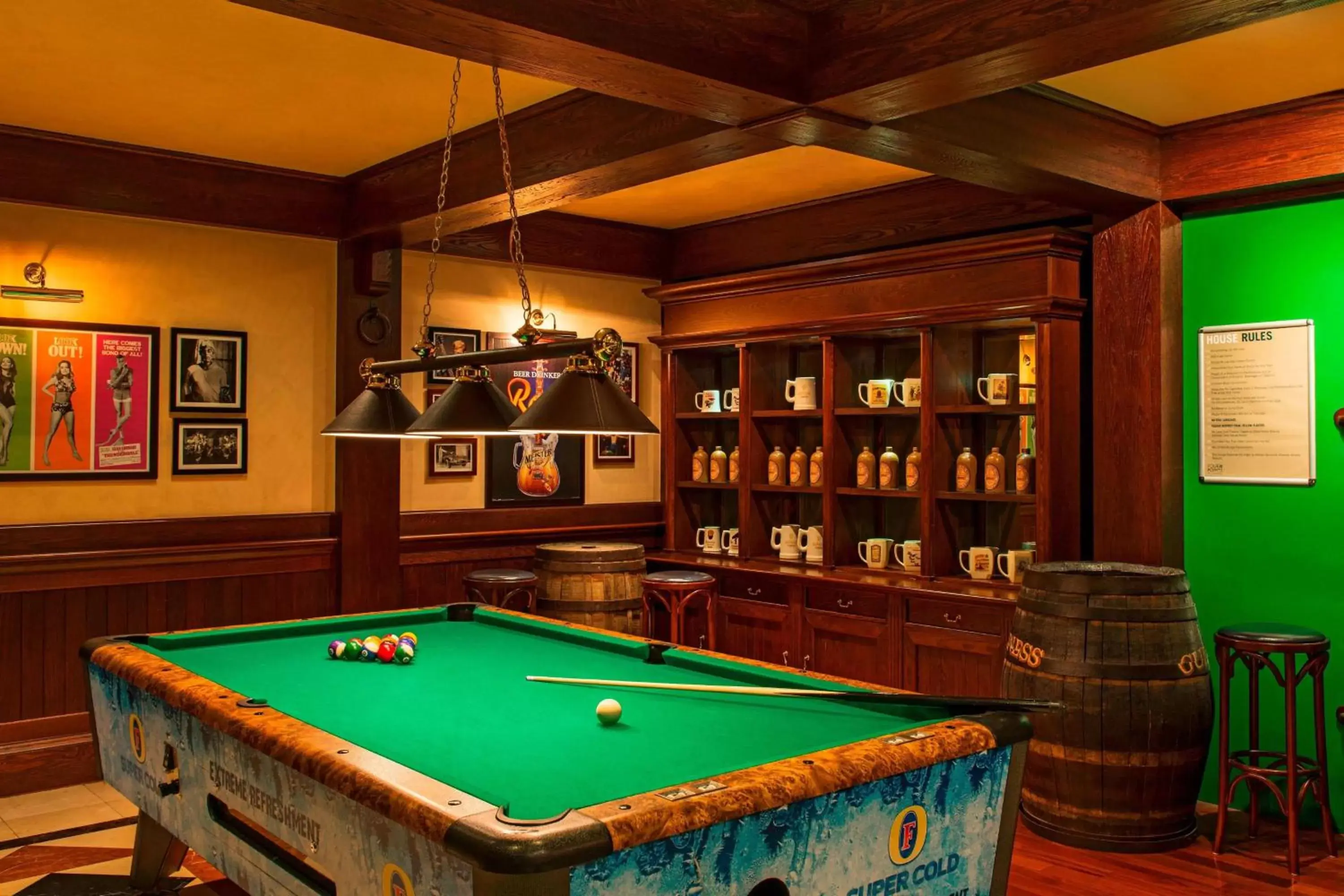 Lounge or bar, Billiards in Four Points by Sheraton Bur Dubai