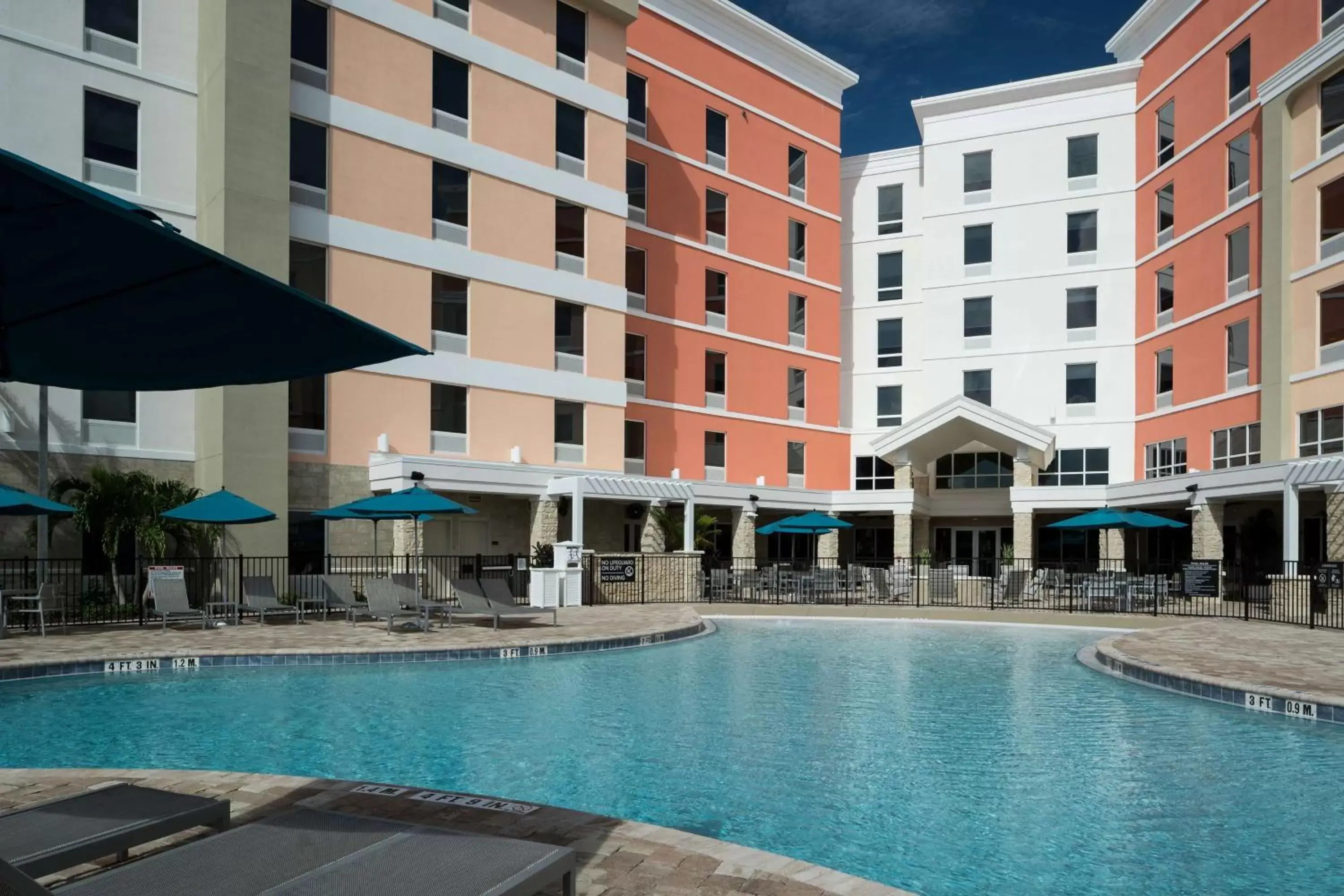 Pool view, Swimming Pool in Hampton Inn & Suites Cape Canaveral Cruise Port, Fl