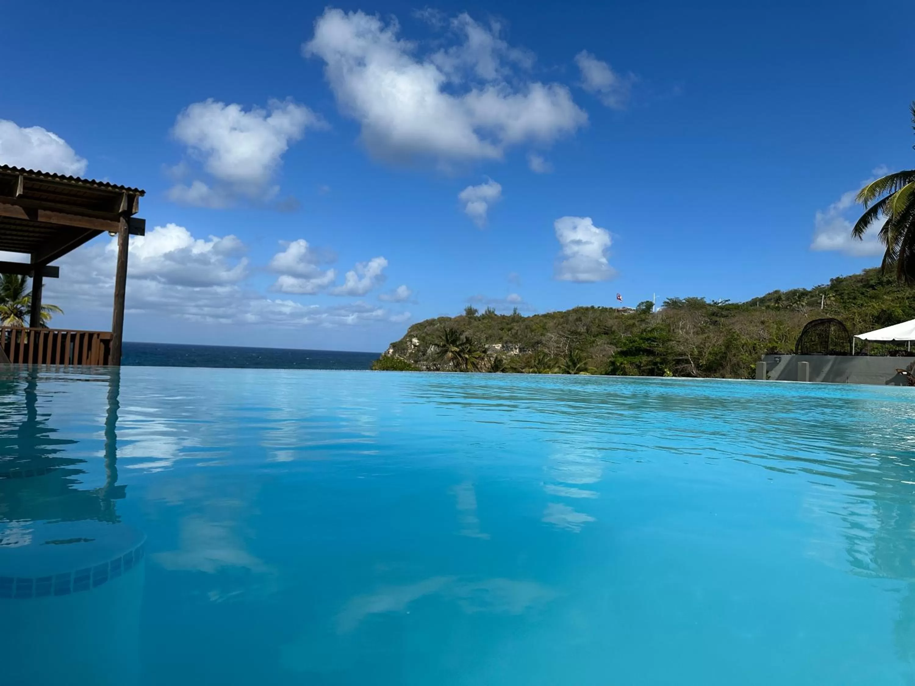 Pool view in Hotel El Guajataca