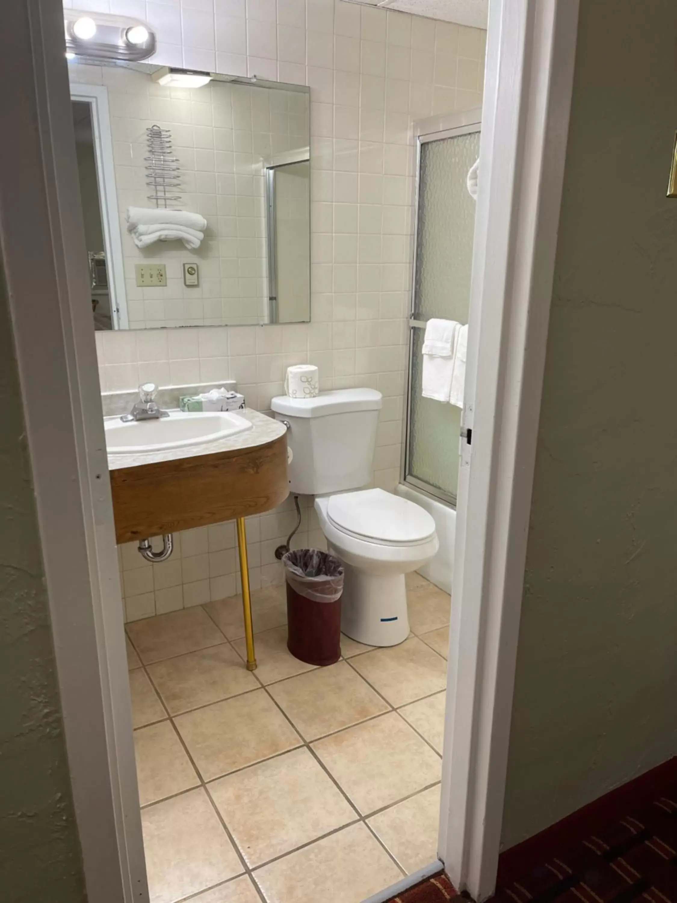 Bathroom in The Autumn Inn