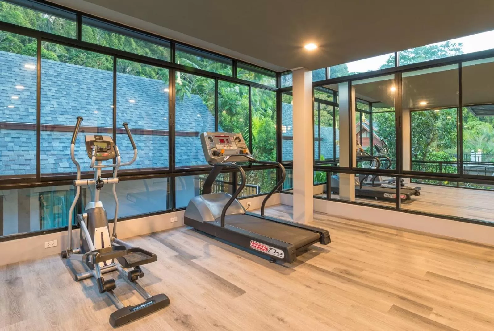 Fitness centre/facilities in The Scene Cliff View Villas