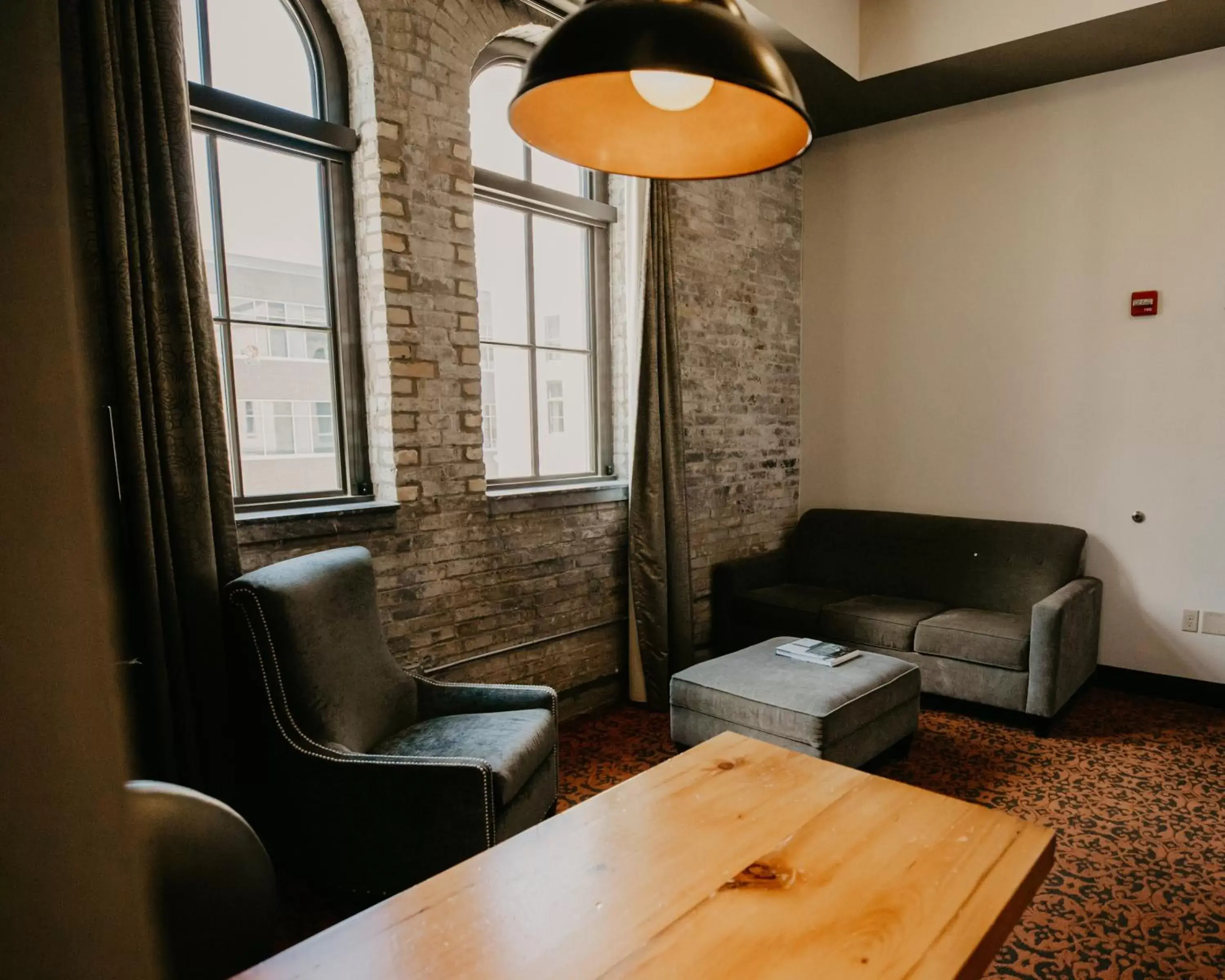 Guests, Seating Area in Brewhouse Inn and Suites