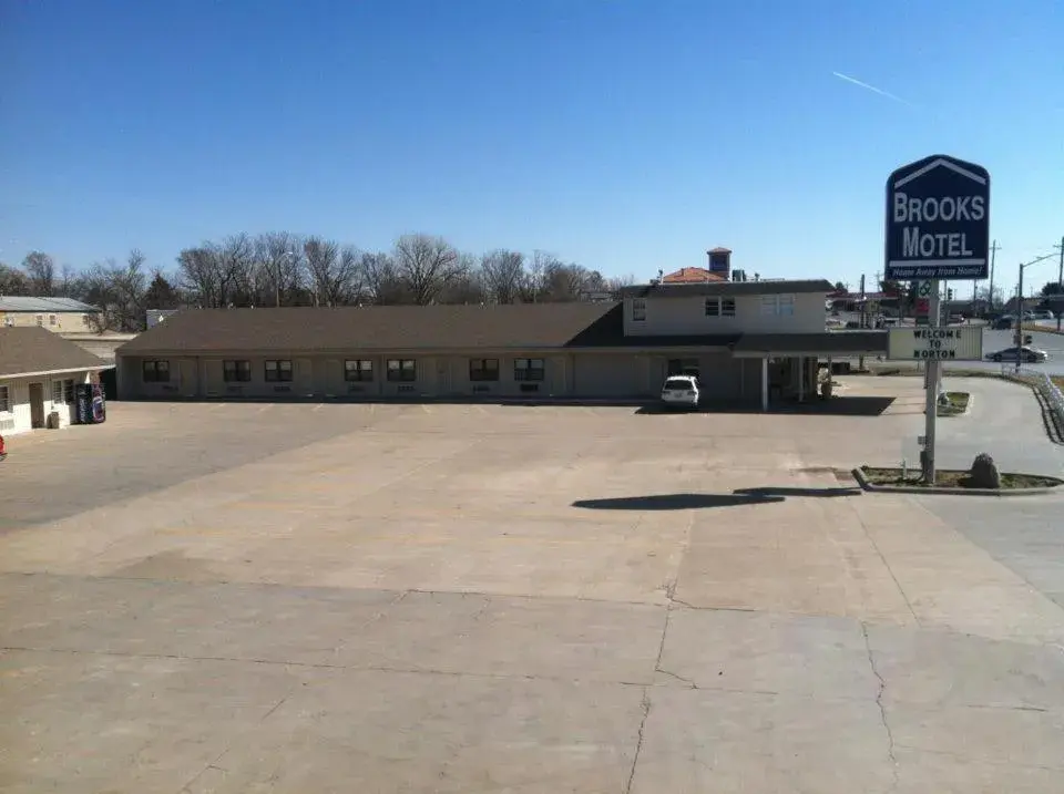 Property Building in Brooks Motel