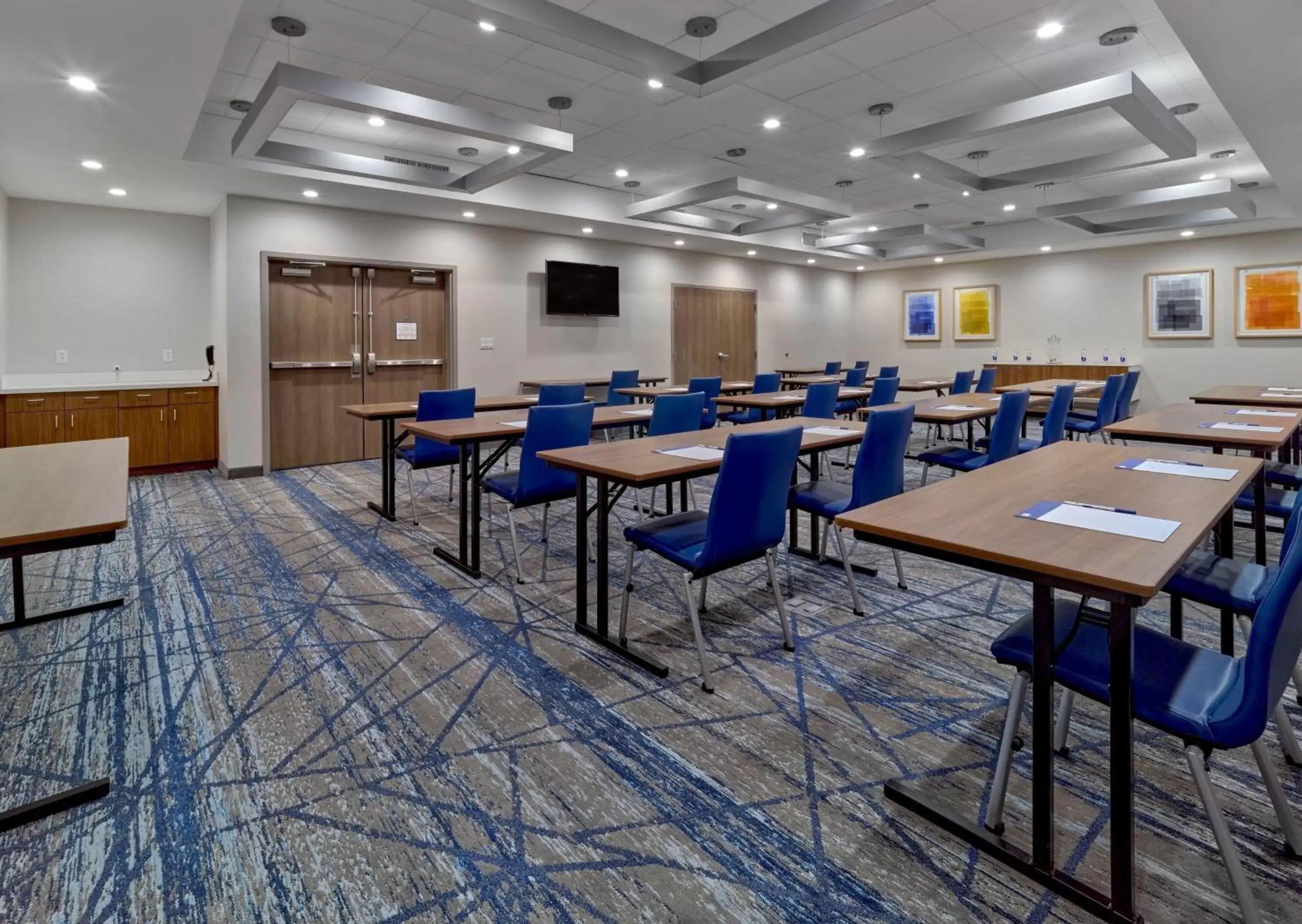 Meeting/conference room in Holiday Inn Express Hotel & Suites Idaho Falls, an IHG Hotel