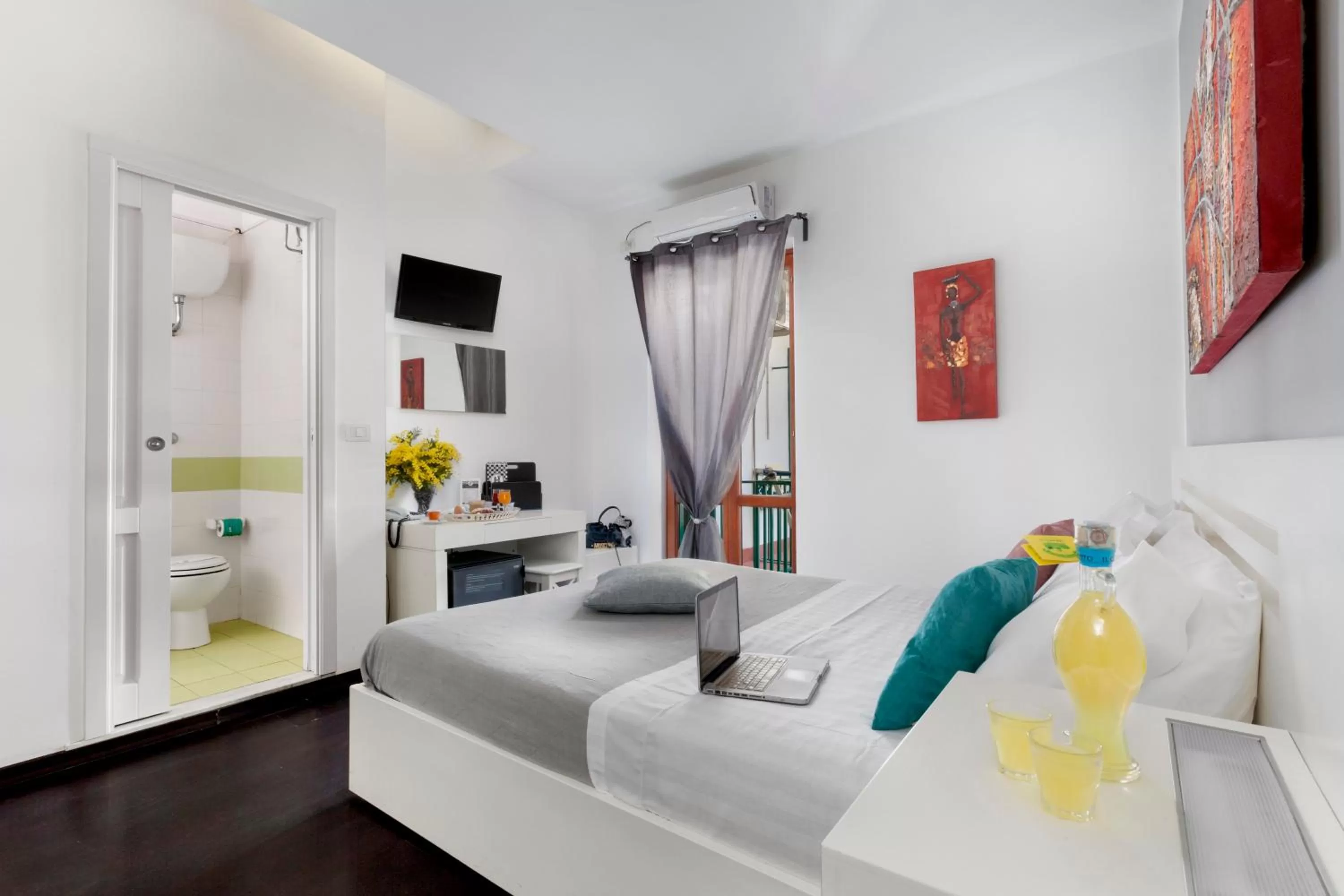 Bed in Hotel Herculaneum