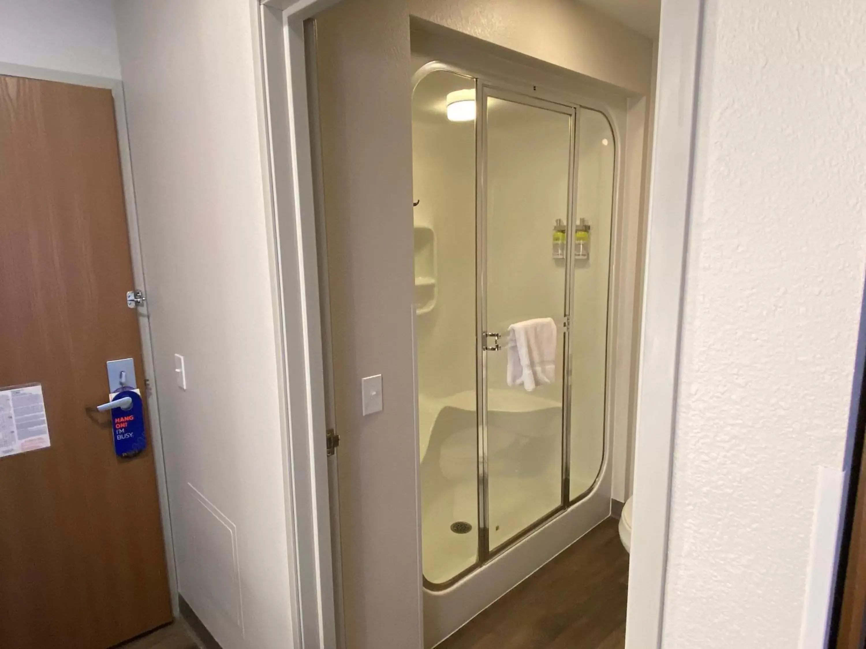 Photo of the whole room, Bathroom in Holiday Inn Express Park City, an IHG Hotel