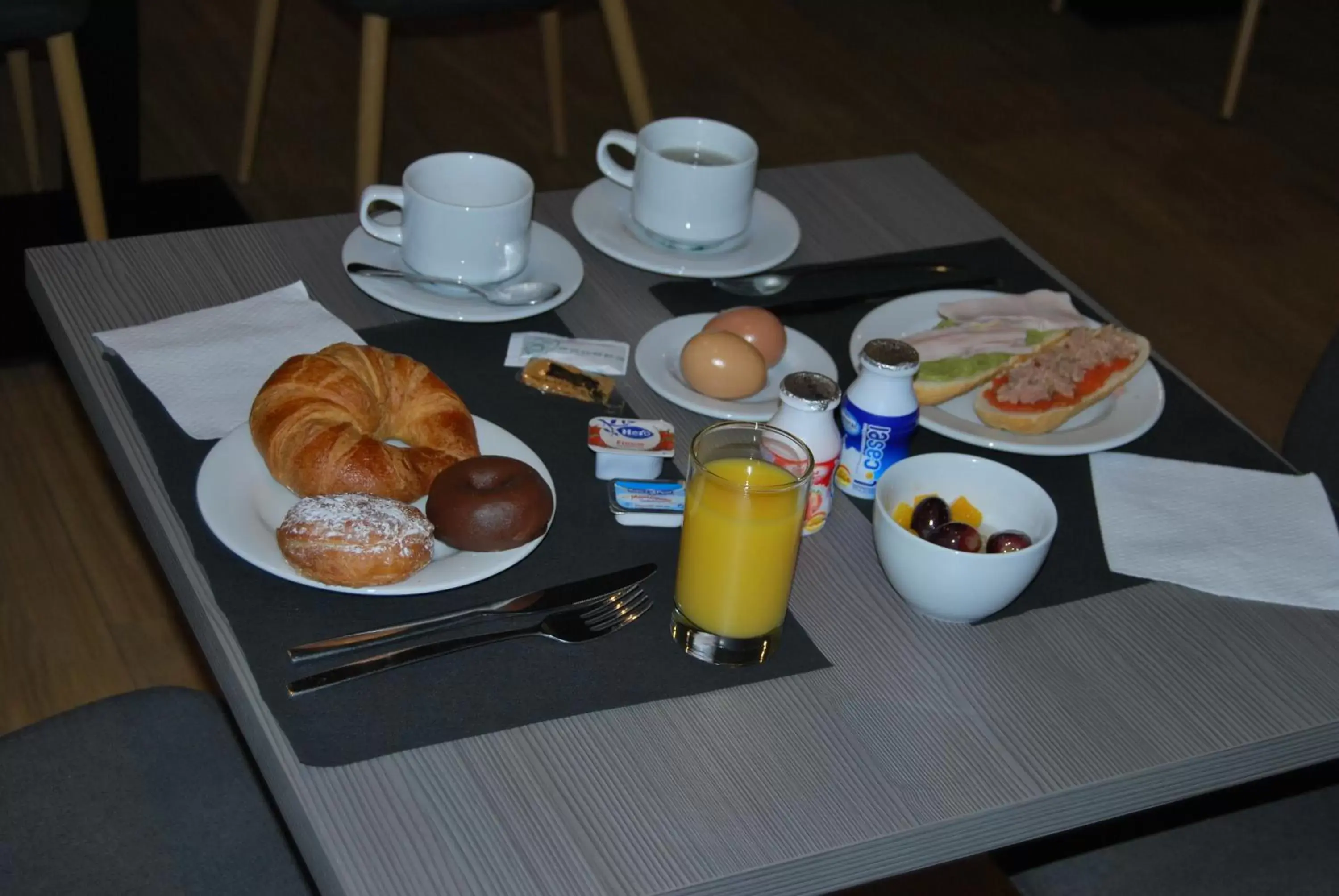 Food, Breakfast in Estudiotel Alicante