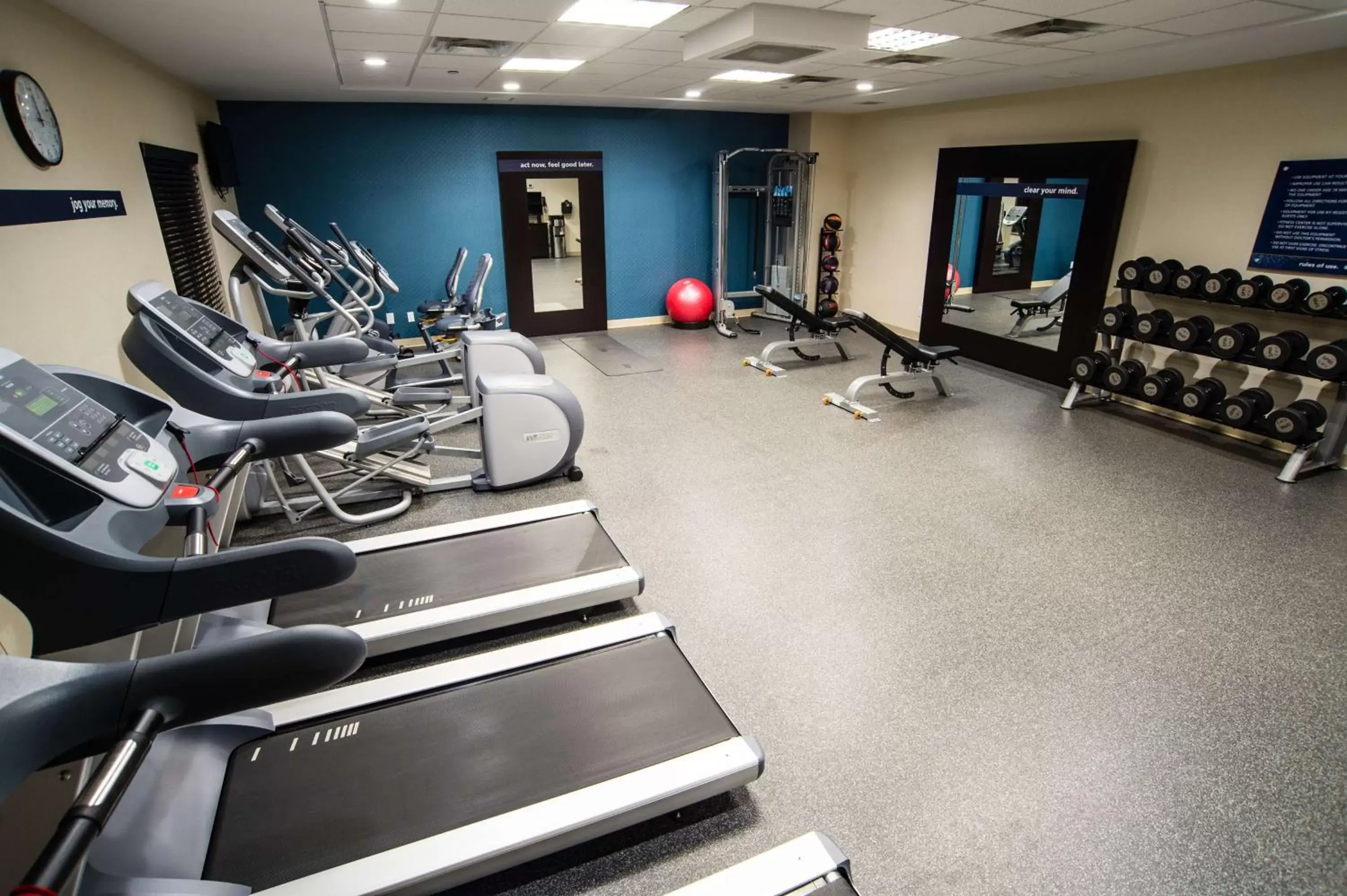 Fitness centre/facilities, Fitness Center/Facilities in Hampton Inn & Suites East Gate Regina
