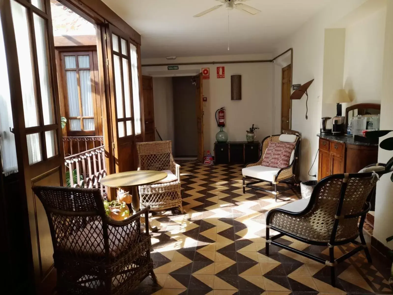 Coffee/tea facilities, Seating Area in Hotel Rural La Vida de Antes