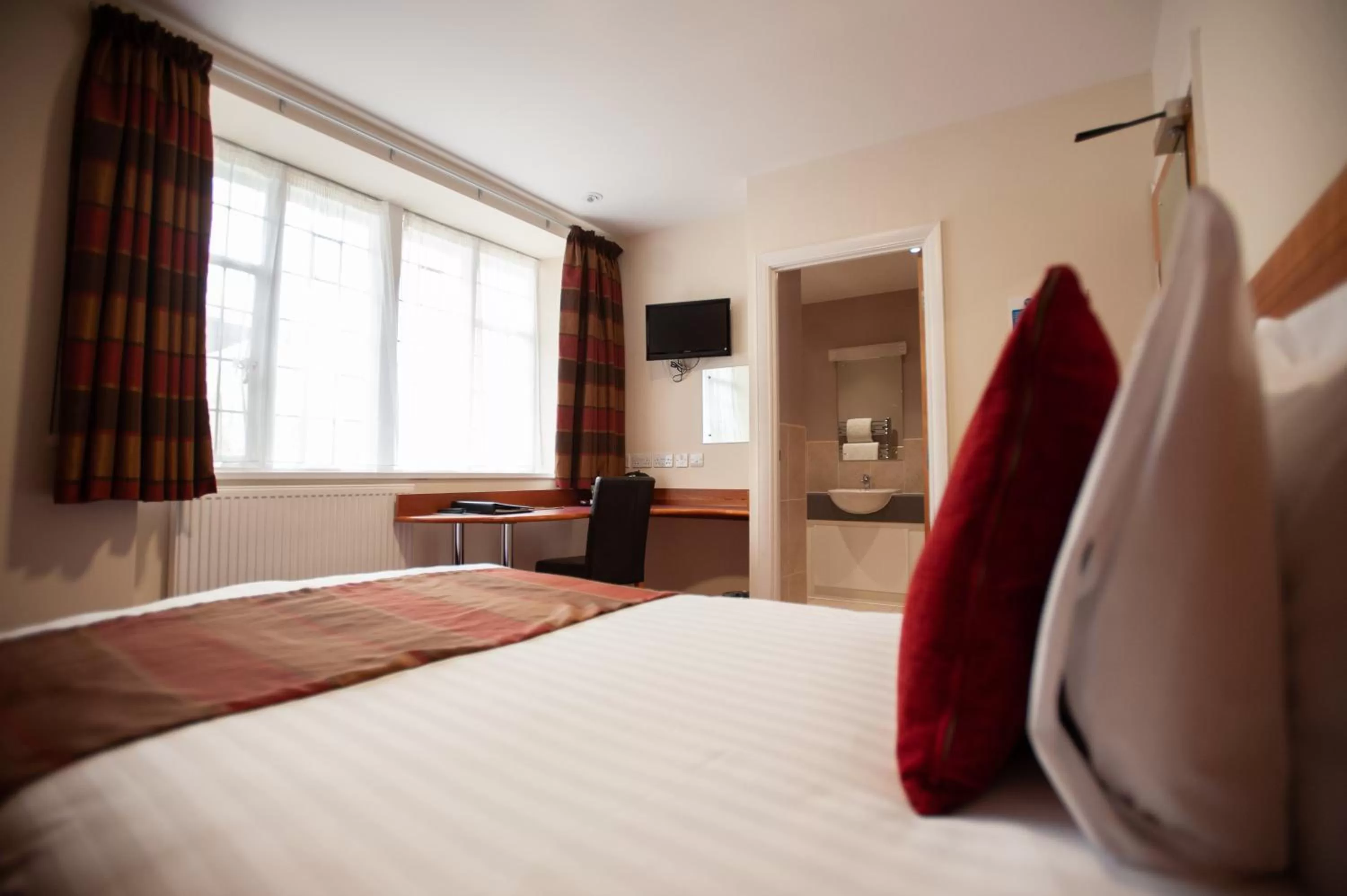 Bedroom, Bed in The Management Centre