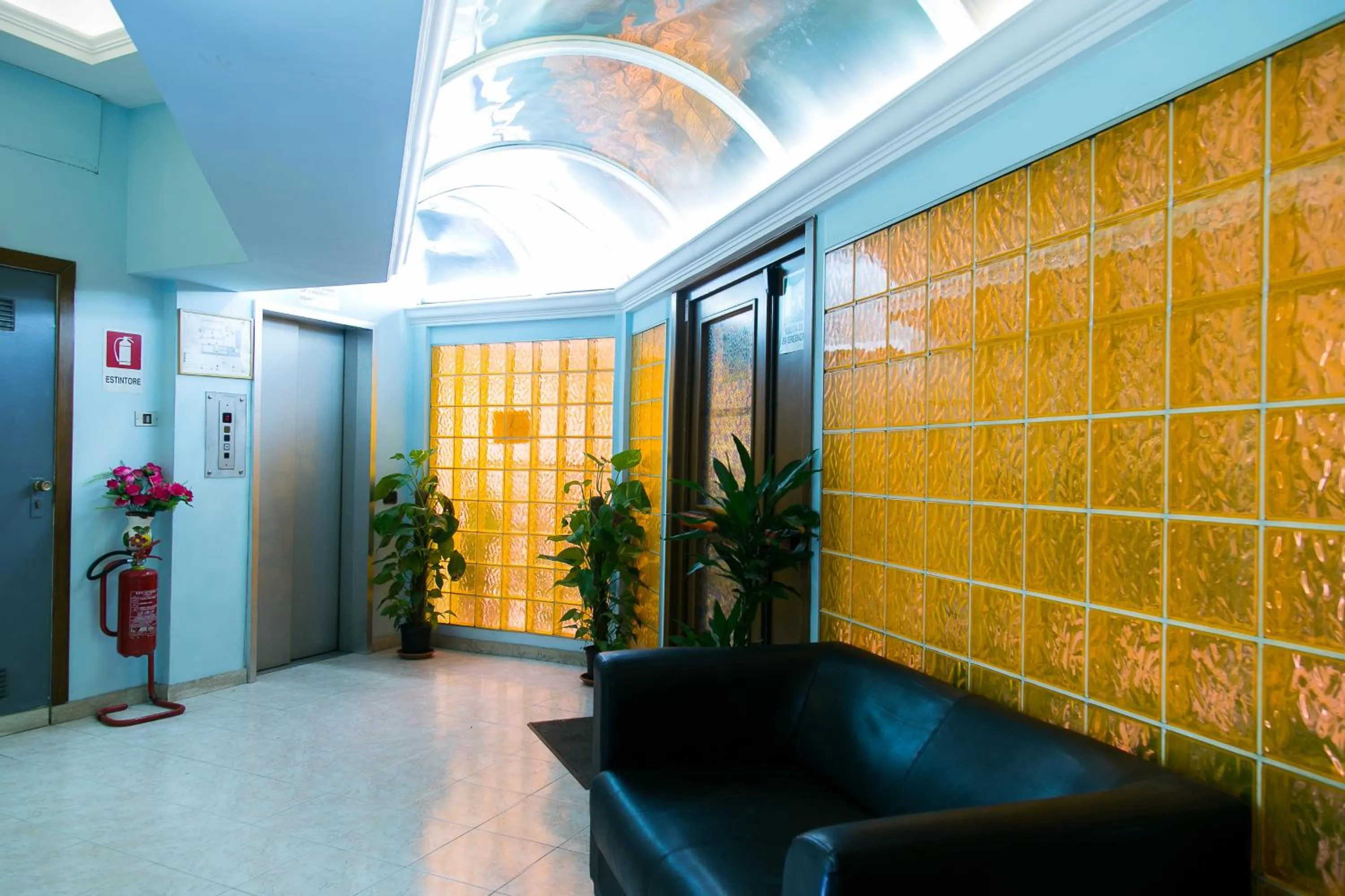 Area and facilities in Hotel Altavilla 9