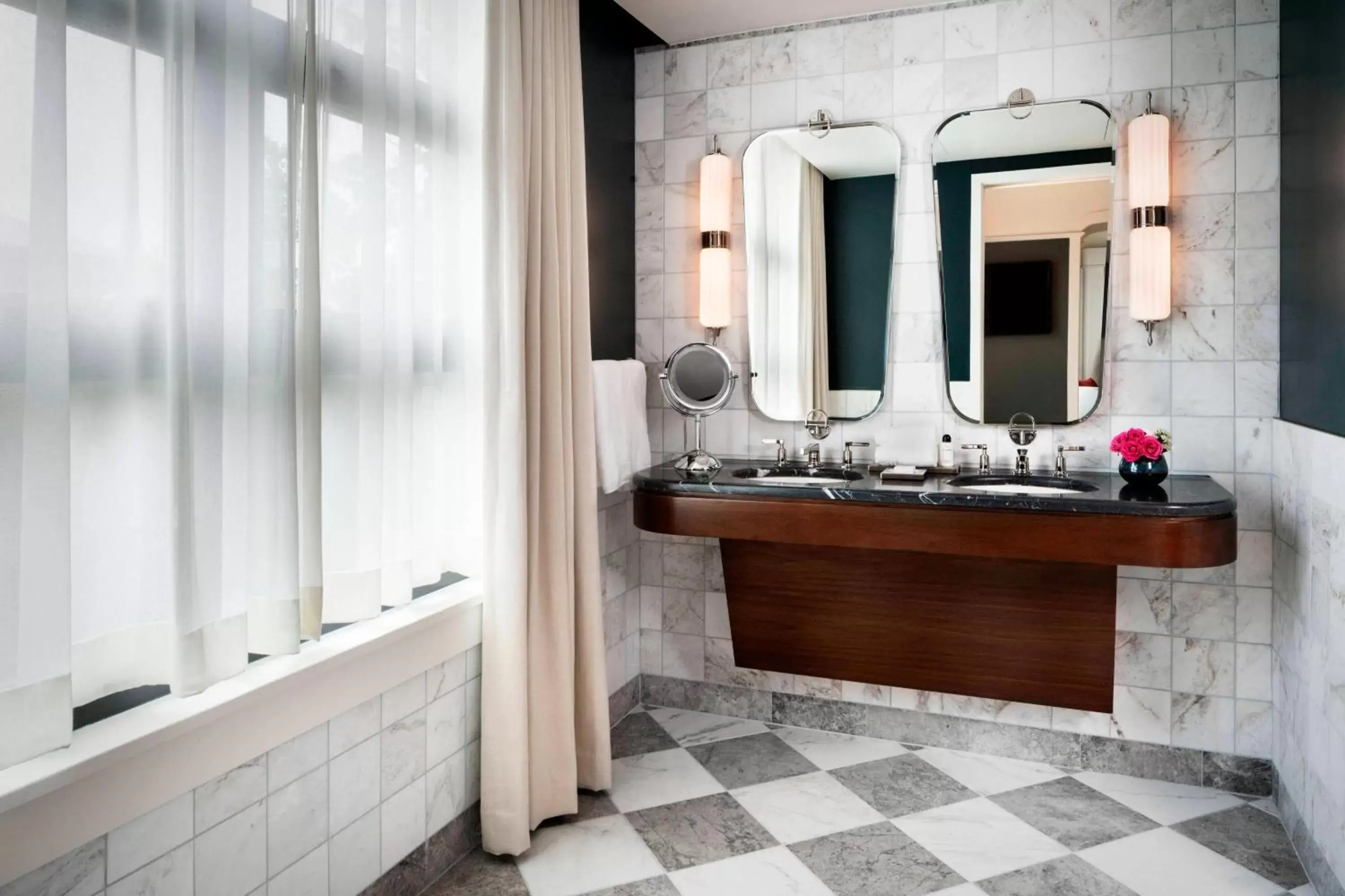 Bathroom in Perry Lane Hotel, a Luxury Collection Hotel, Savannah