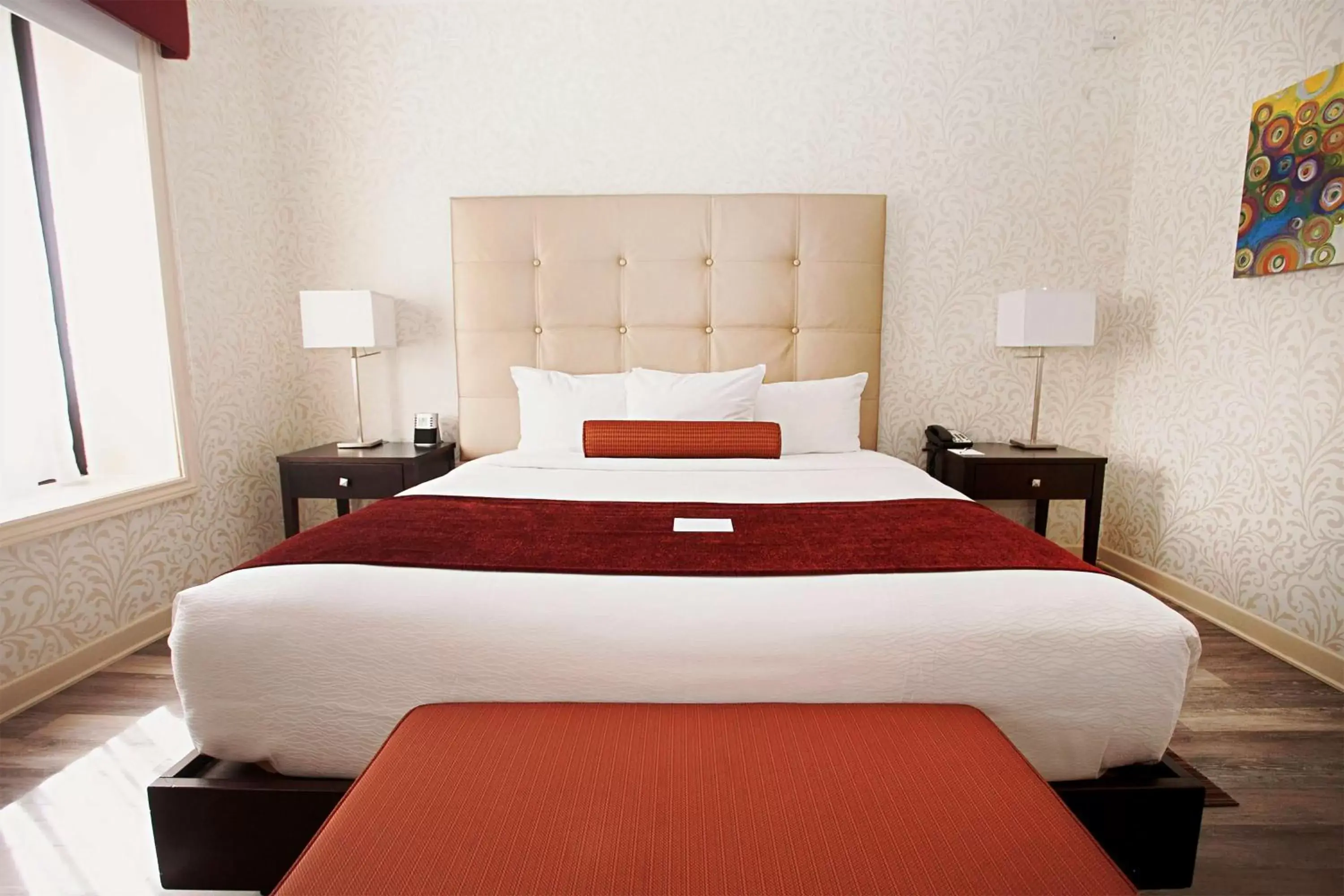 Photo of the whole room, Bed in Best Western Plus Montreal Downtown- Hotel Europa Photo of the whole room, Bed in Best Western Plus Montreal Downtown- Hotel Europa