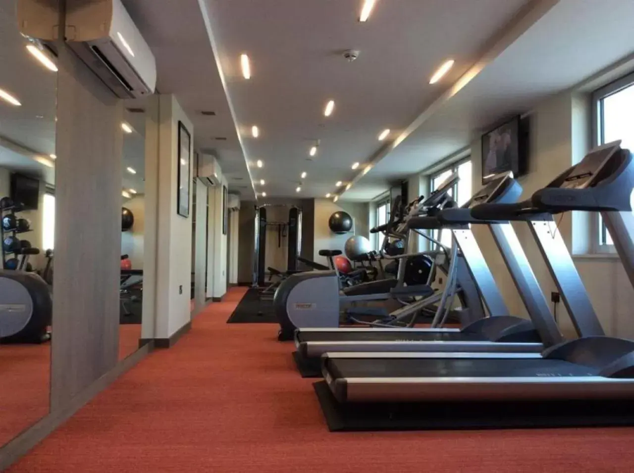 Fitness centre/facilities, Fitness Center/Facilities in Clayton Hotel Chiswick