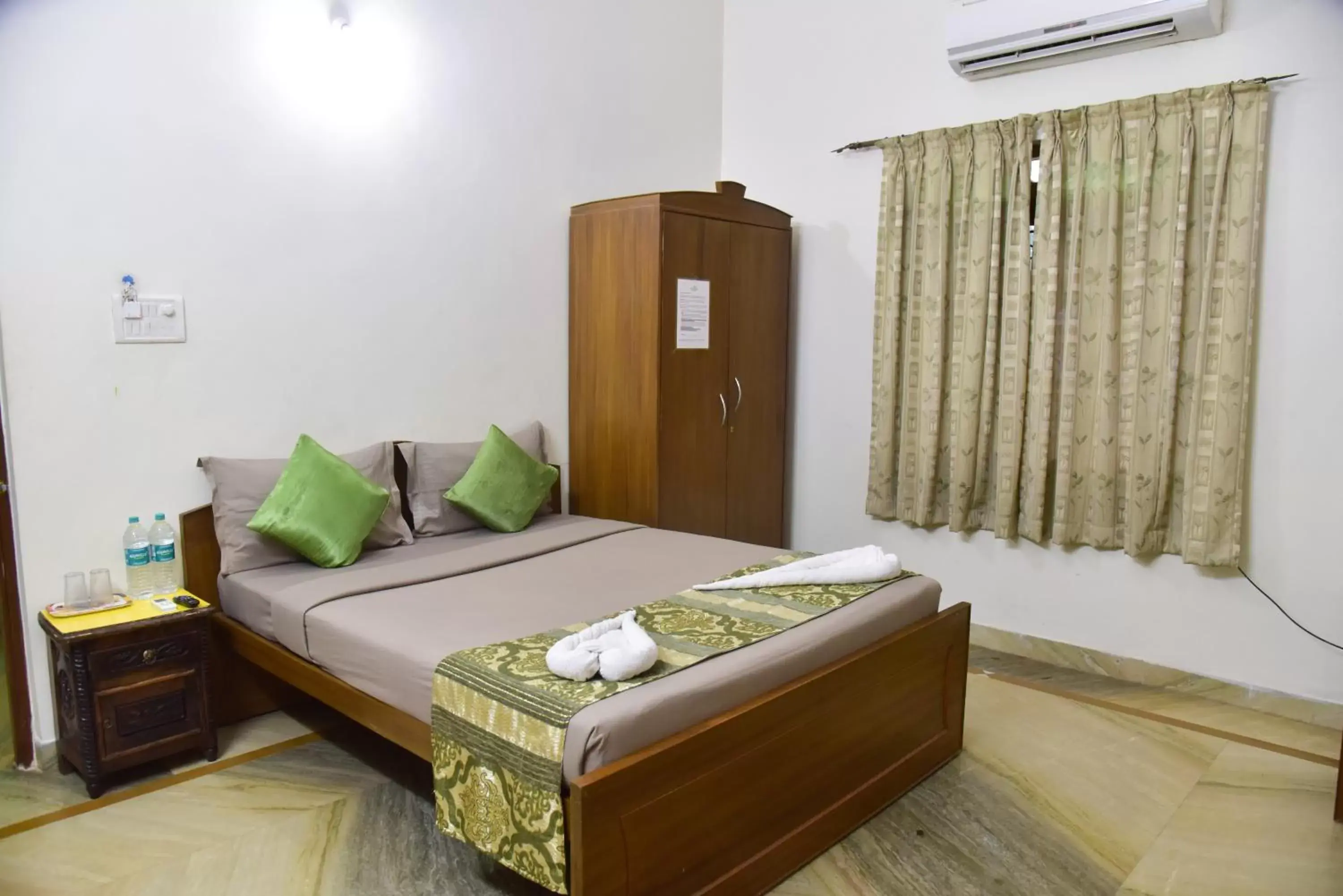 Bed in ULTIMATE STAY Bed in ULTIMATE STAY