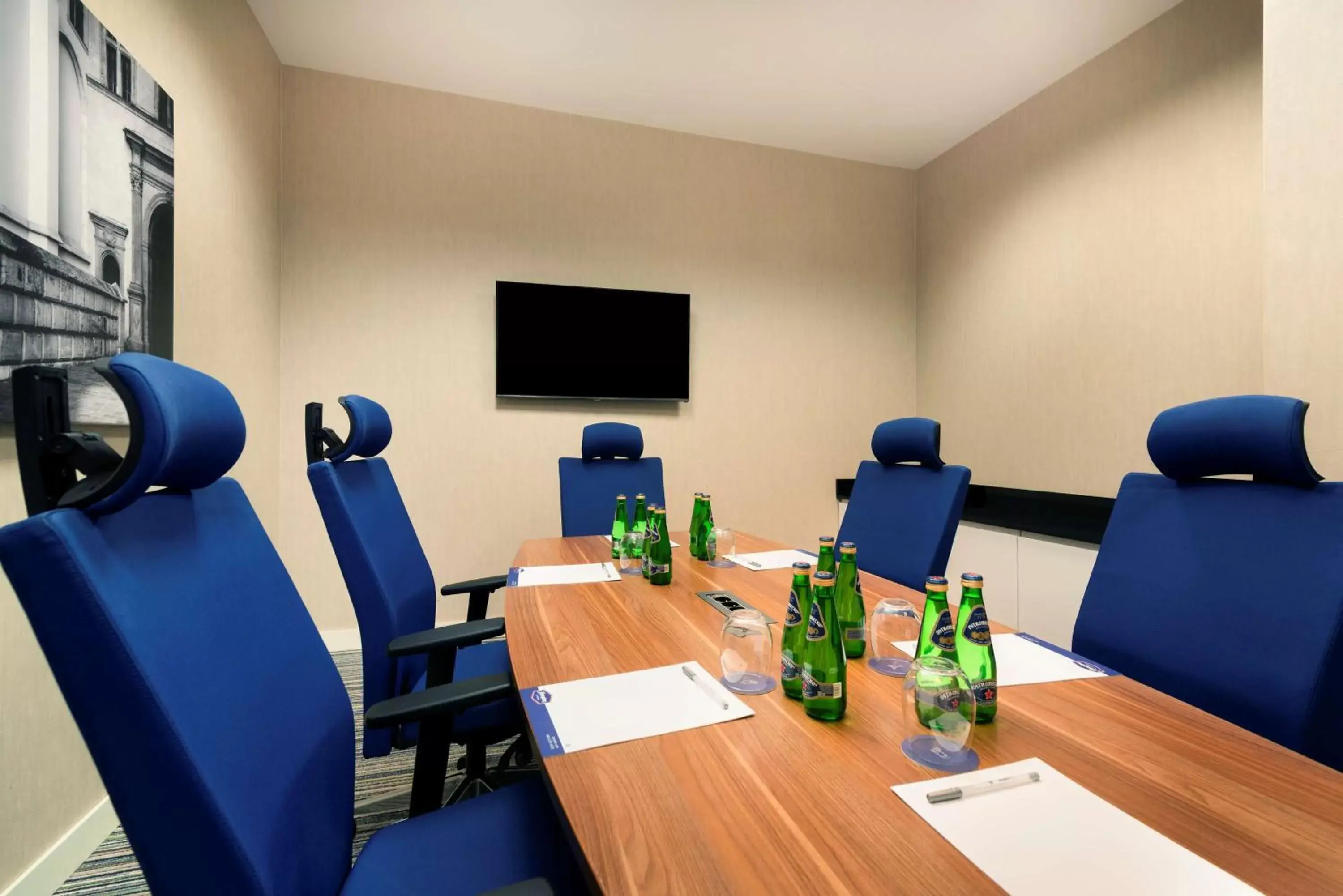 Meeting/conference room in Hampton by Hilton Krakow