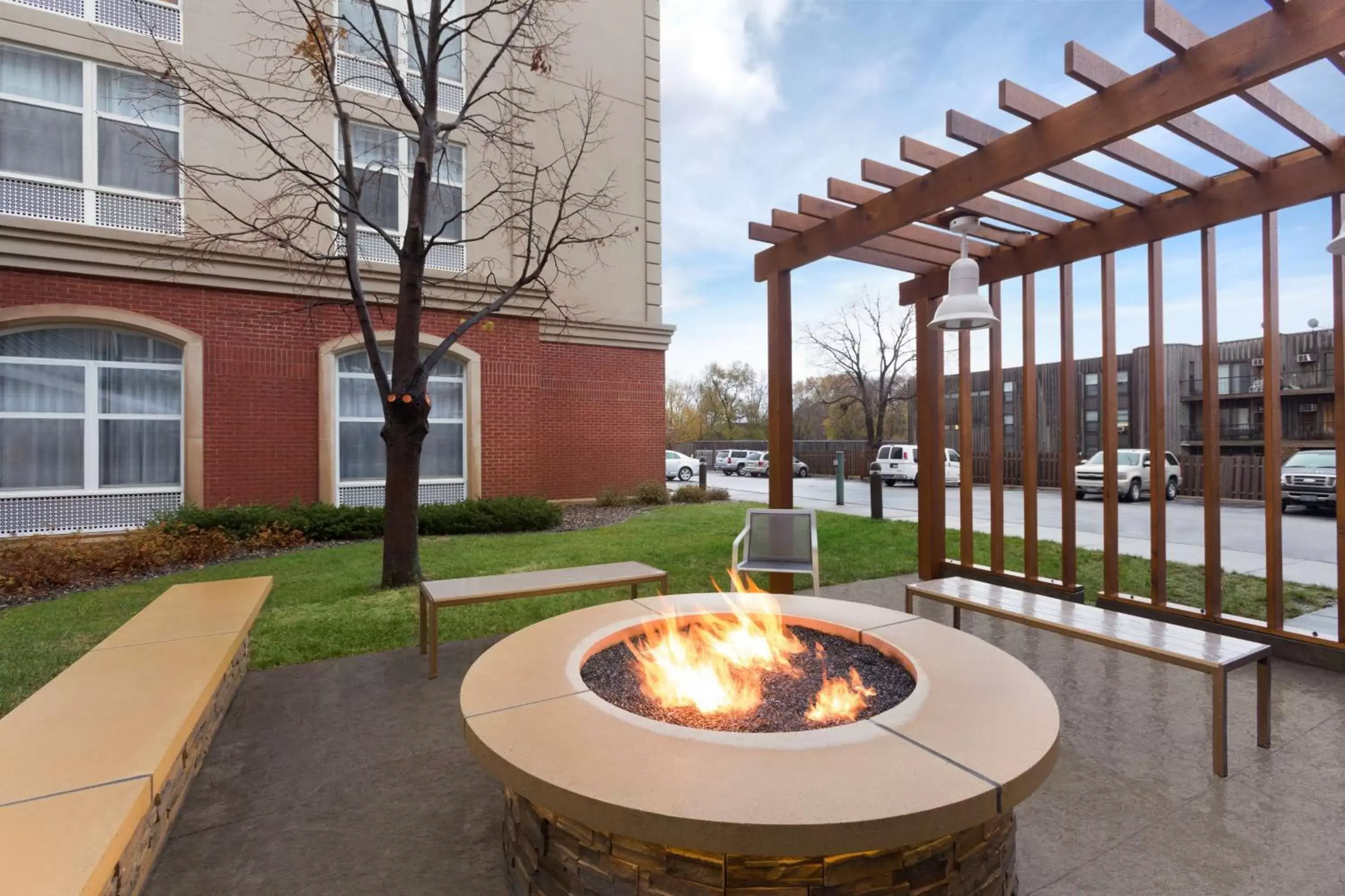 Patio in Country Inn & Suites by Radisson, Bloomington at Mall of America, MN