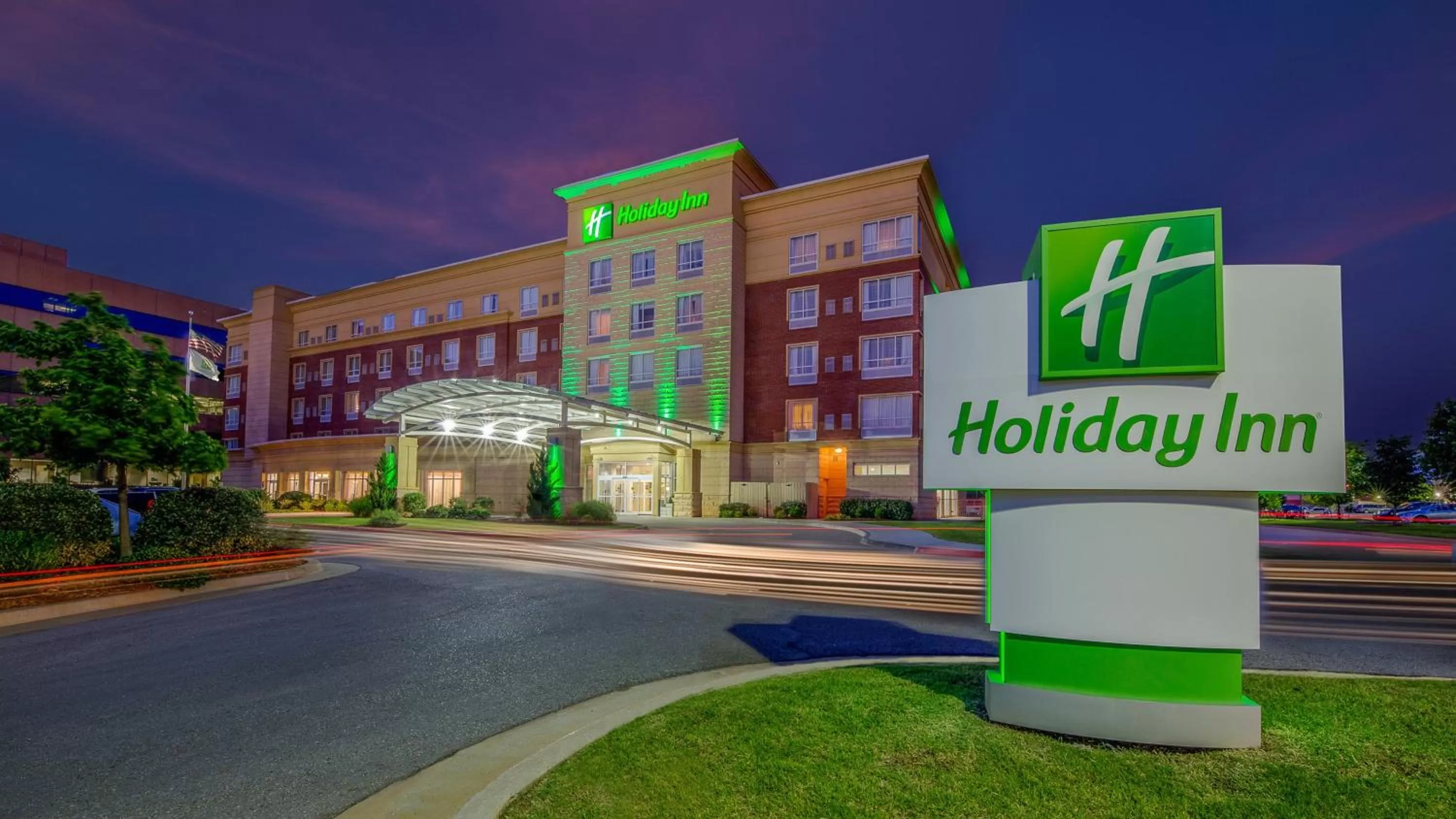 Property building in Holiday Inn North Quail Springs by IHG