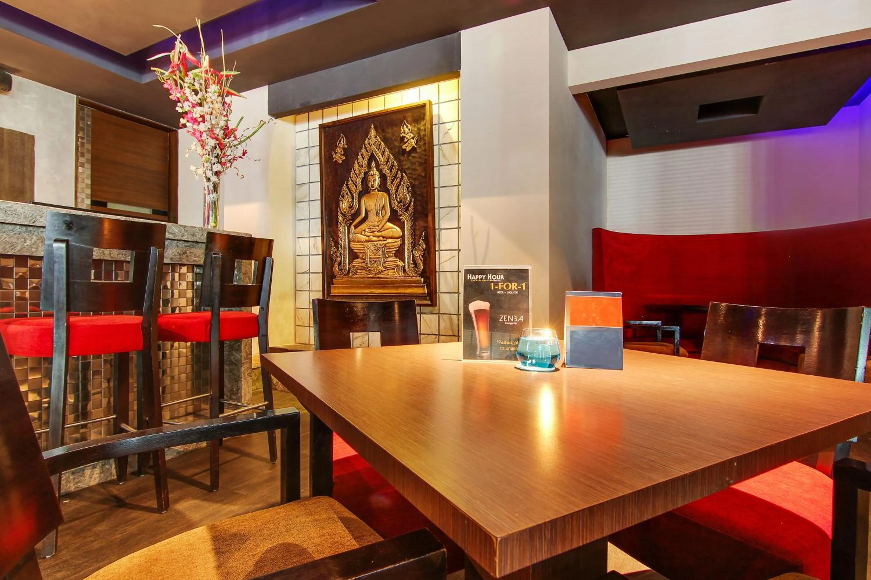 Lounge or bar in Vibe By The LaLiT Traveller