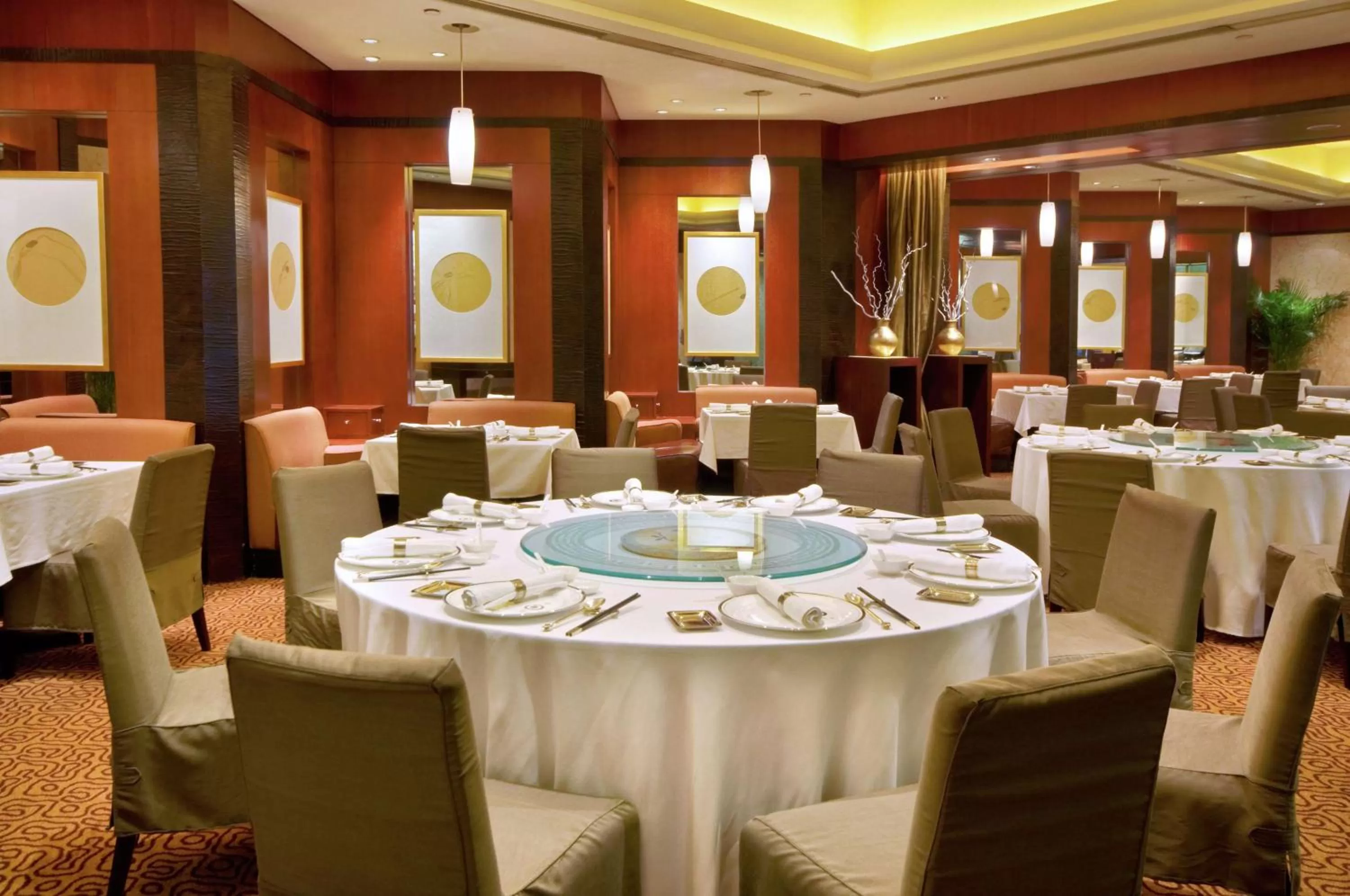 Restaurant/places to eat in Hilton Chongqing