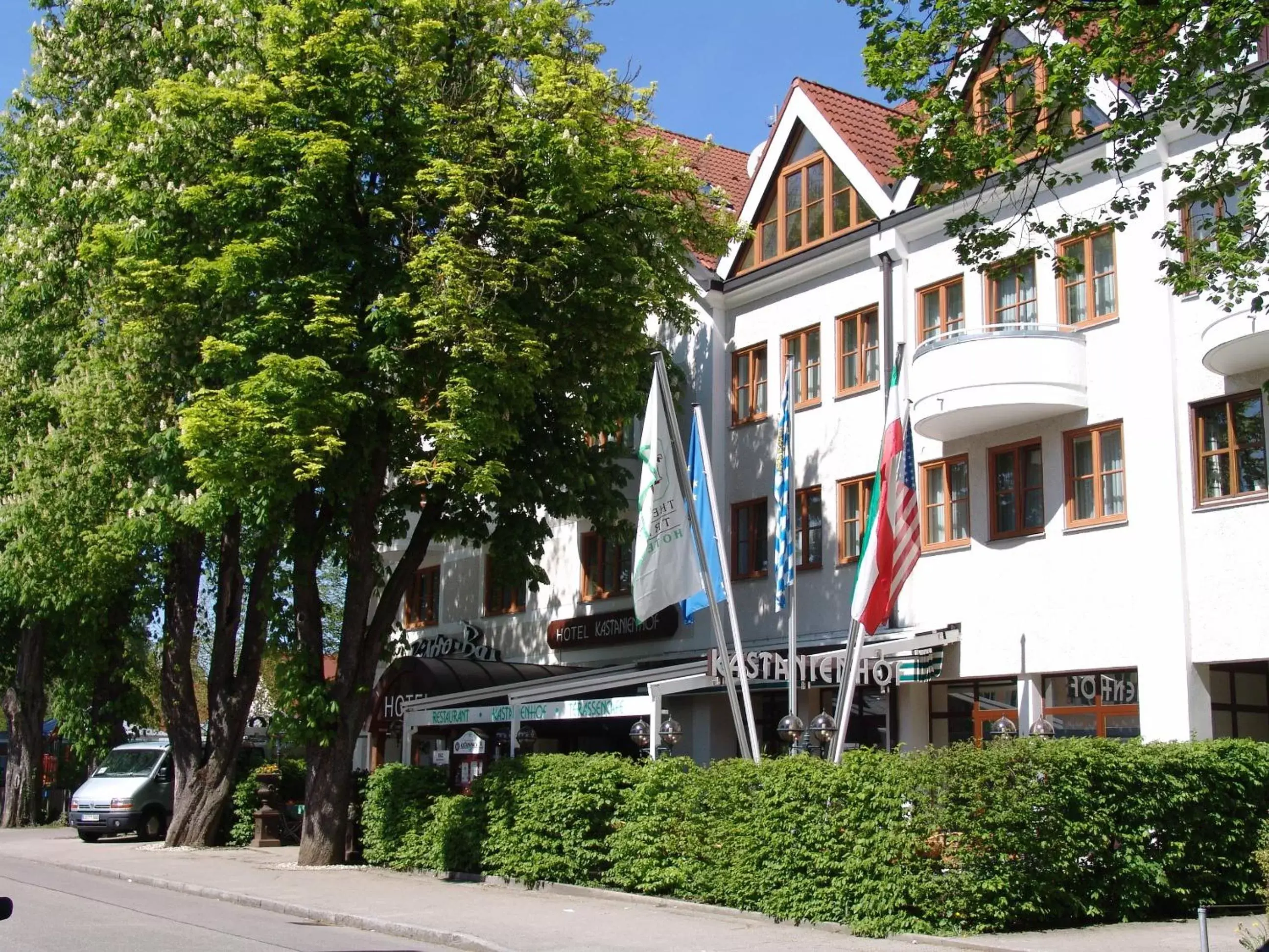 Facade/entrance, Property Building in Hotel Kastanienhof