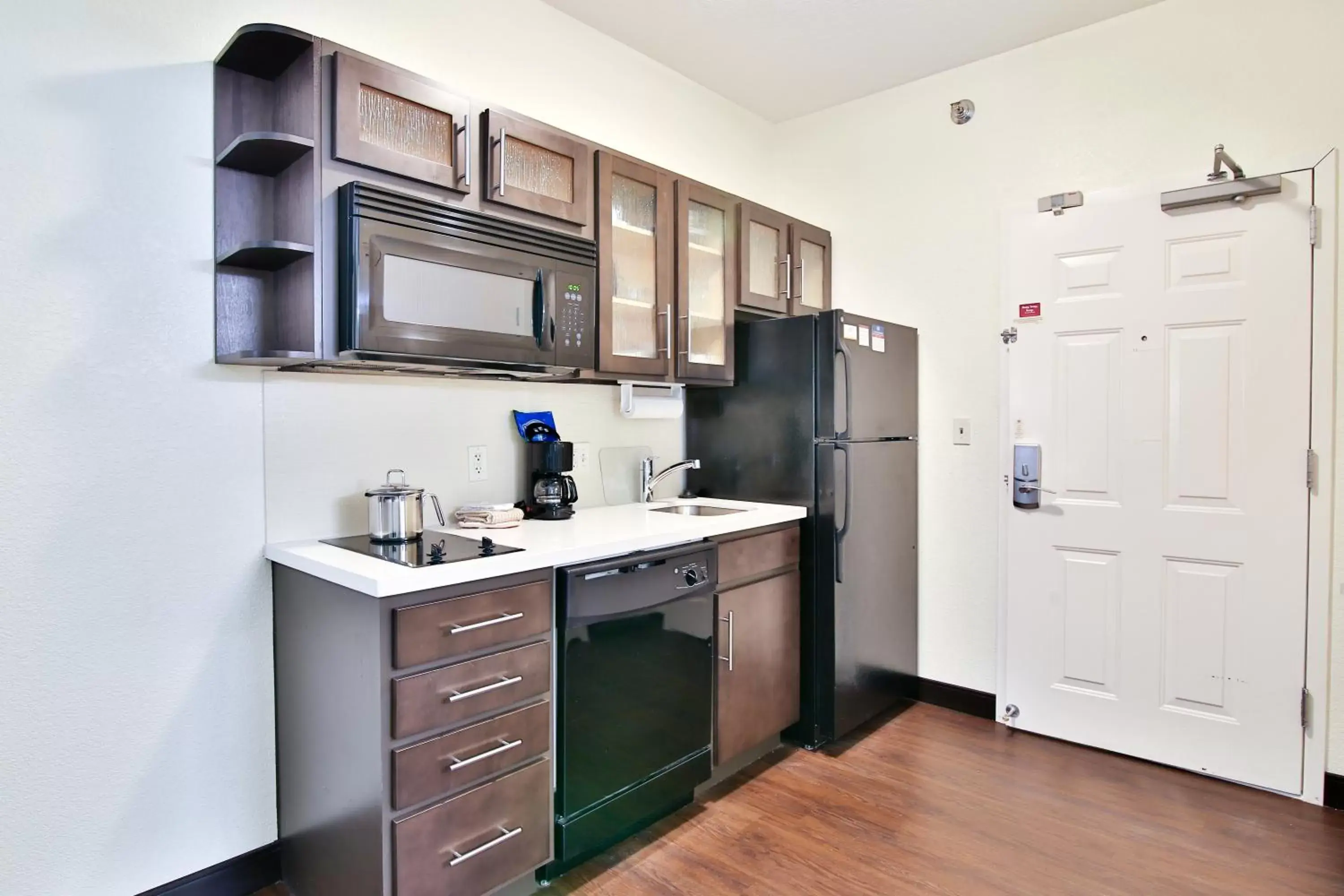 Photo of the whole room, Kitchen/Kitchenette in Candlewood Suites Bismarck